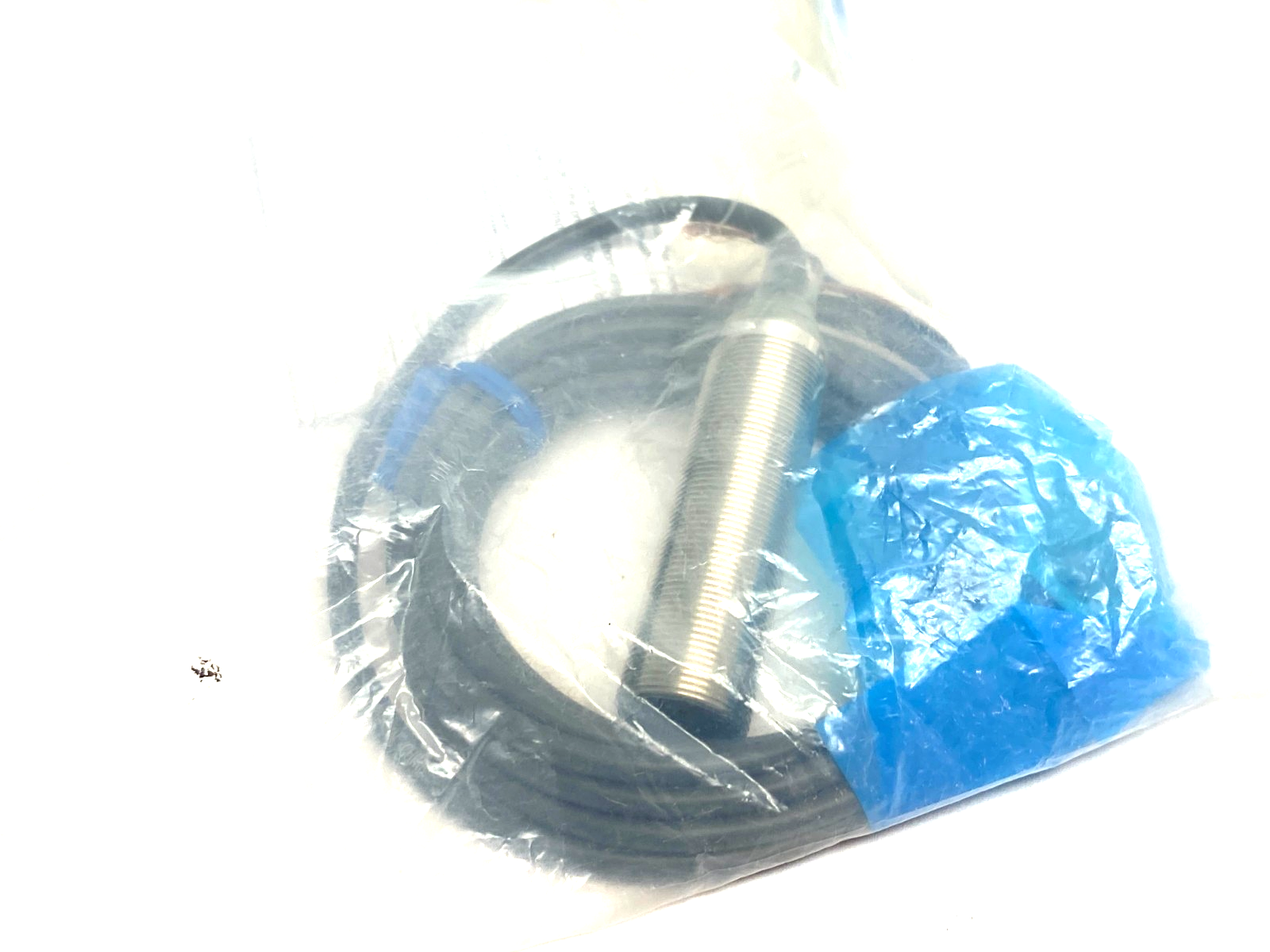 Omron E2B-M18LS08-WZ-C1 Inductive Proximity Sensor 2m Leads 10-30VDC - Maverick Industrial Sales