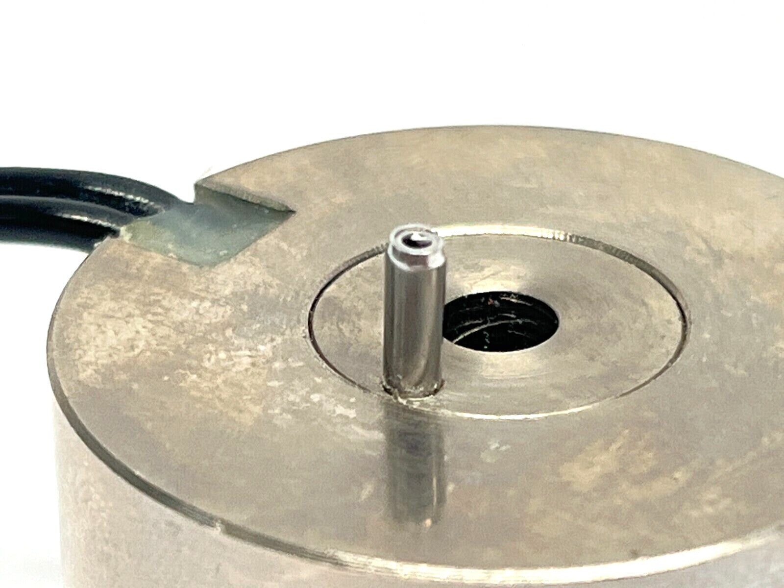 APW Company EM150-12-211-S1 Round Electromagnet 1-1/2" Diameter 88lb Holding - Used - Maverick Industrial Sales