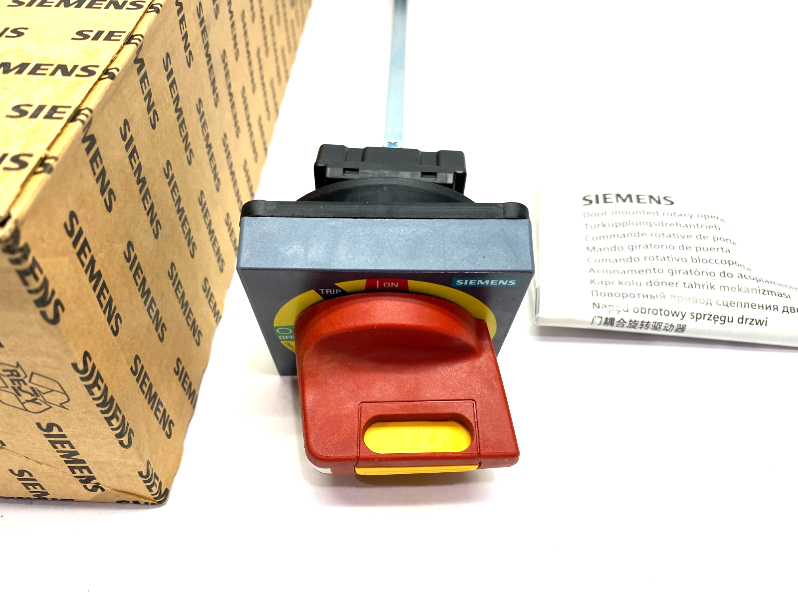 Siemens 3VA9137-0FK35 Door-Mounted Rotary Emergency Off Operator - Maverick Industrial Sales