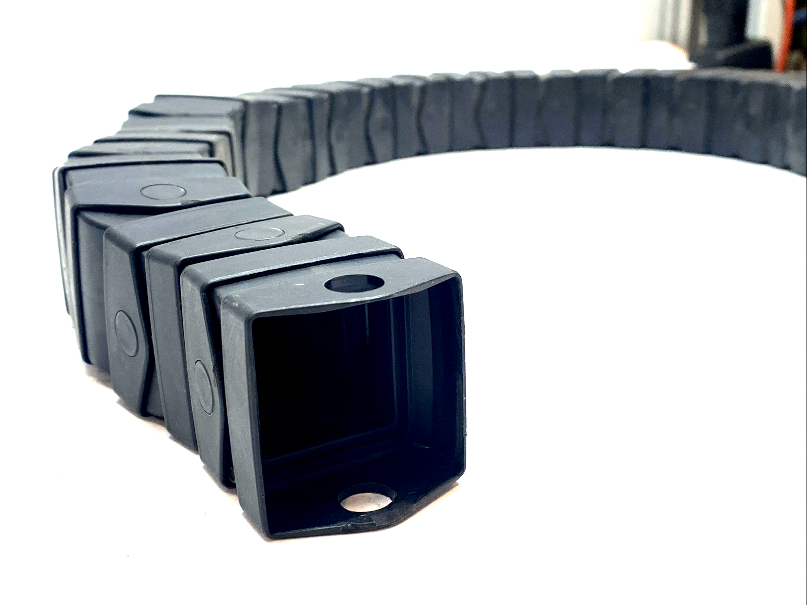 Igus 333.32.075 Energy Chain Cable Carrier 39 Links - Maverick Industrial Sales
