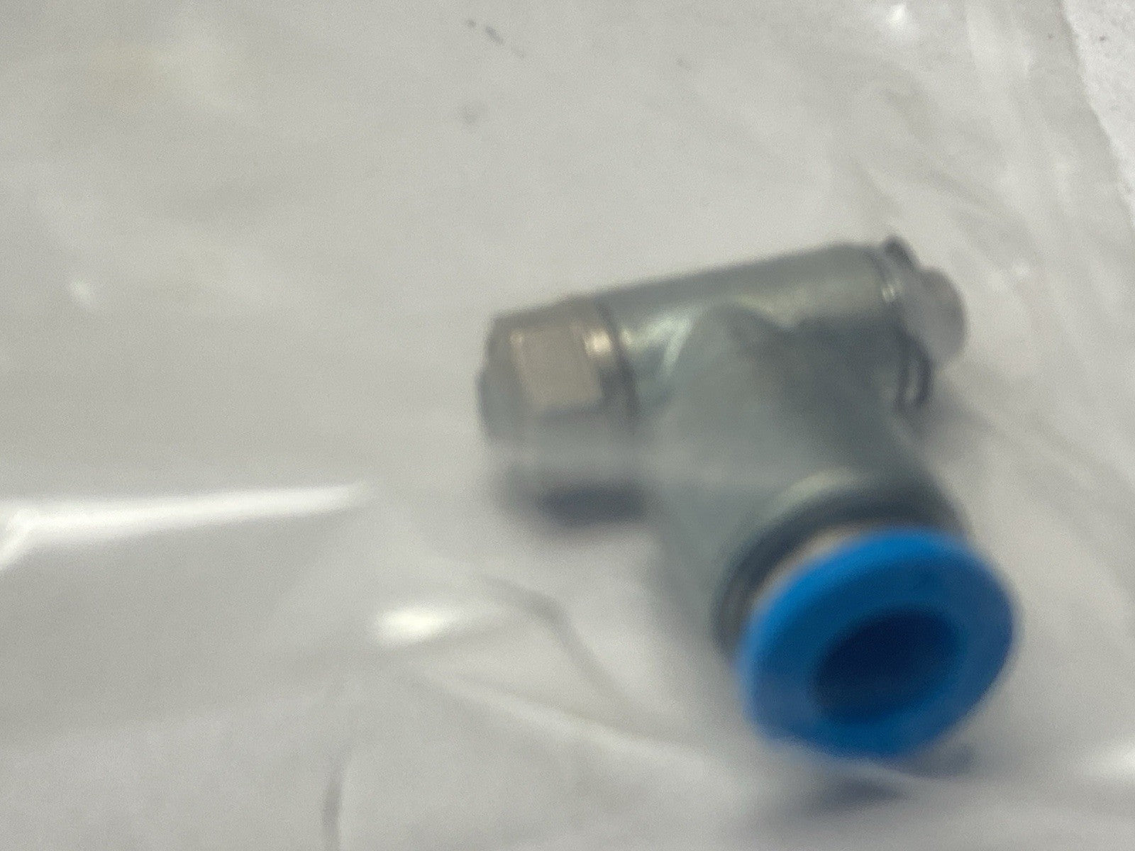 Festo GRLA-M5-QS-6-D One-Way Flow Control Valve 193139 LOT OF 3 - Maverick Industrial Sales
