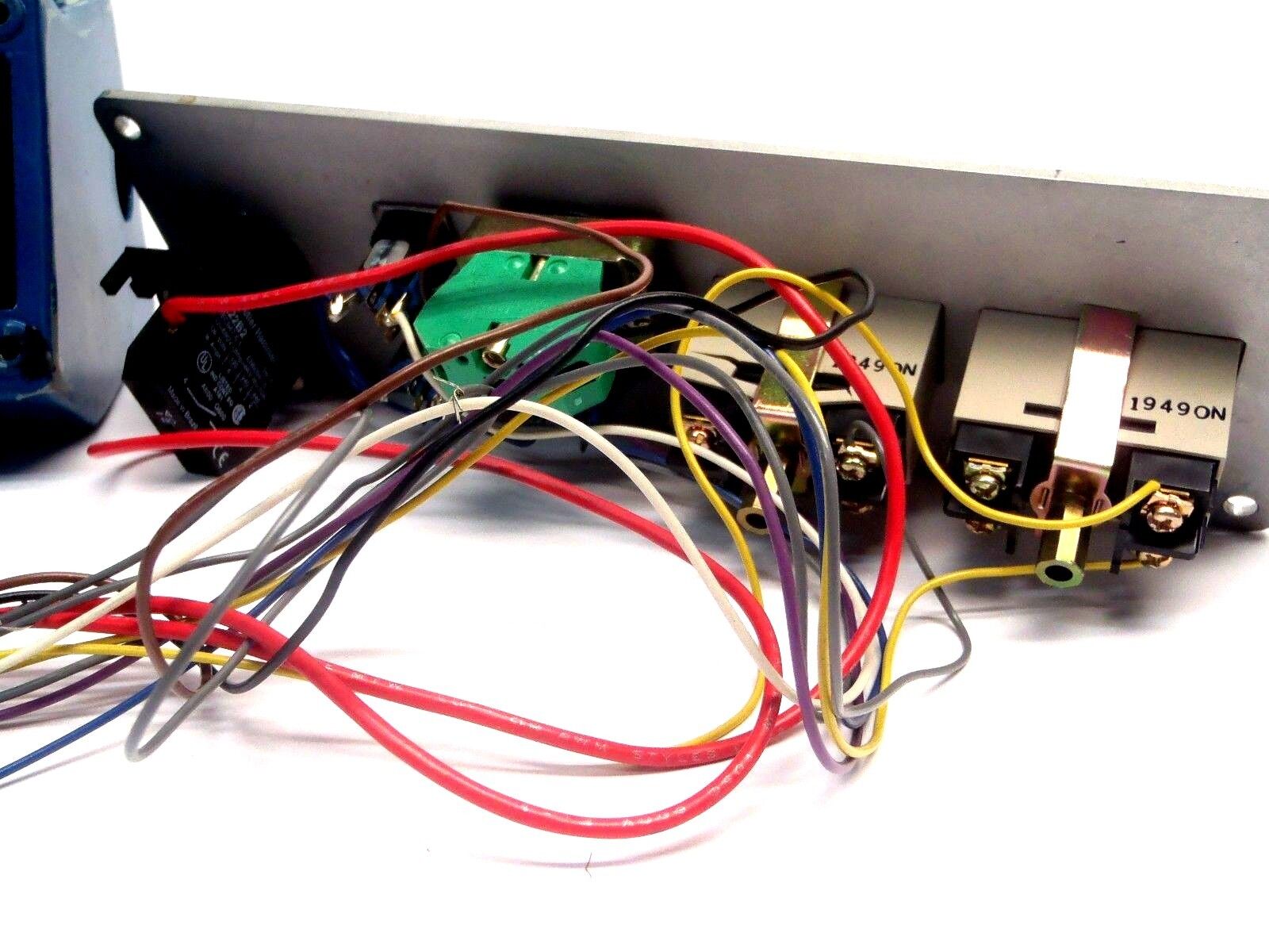 Hoffman E-4PBA 4 Pushbutton Enclosure Assembly Station w/ 2 Omron H7EC/ Switches - Maverick Industrial Sales
