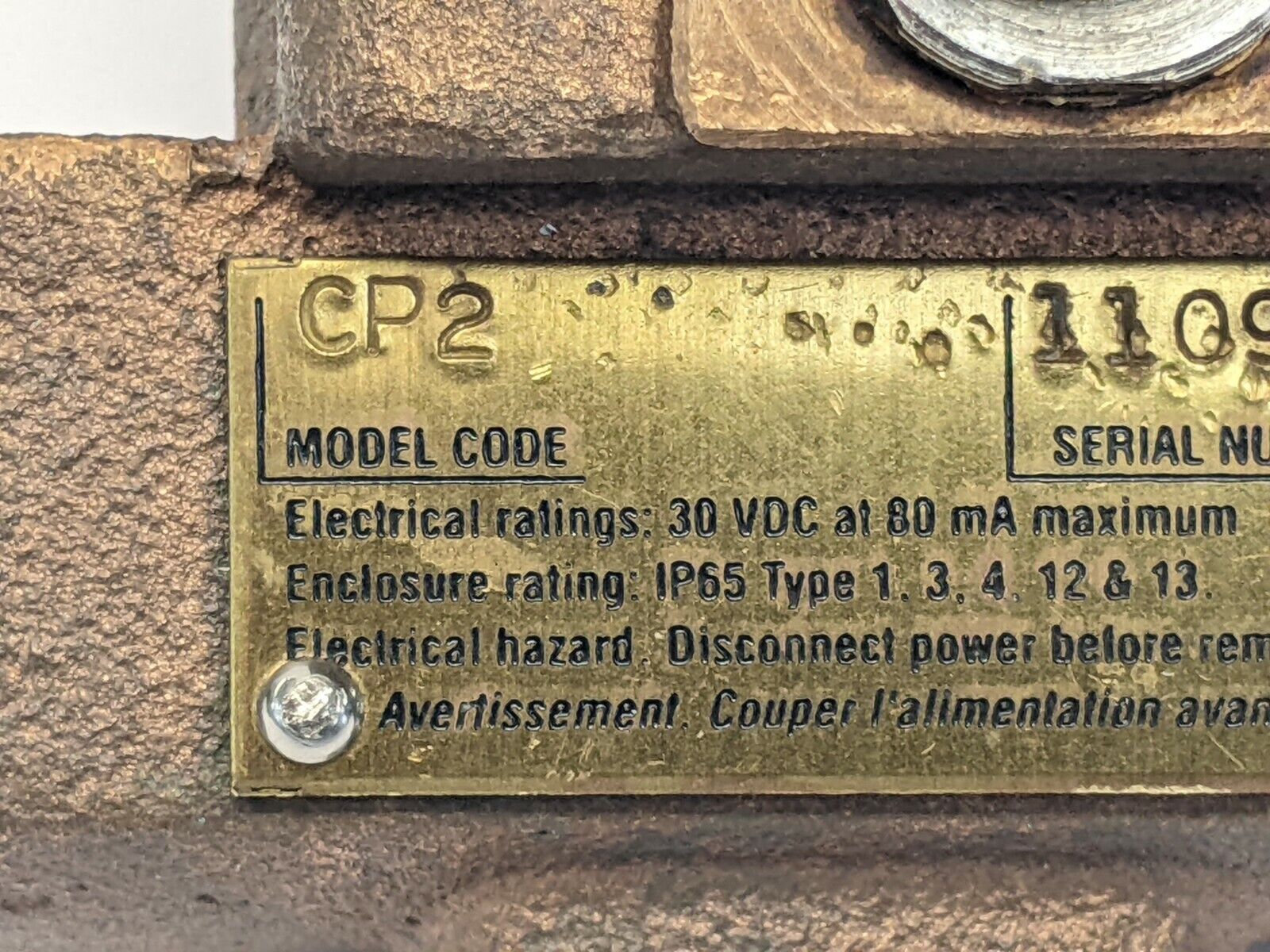 Universal Flow Monitors CP2 CoolPoint Vortex Shedding Flowmeter CRACKED DISPLAY - For parts or not working - Maverick Industrial Sales