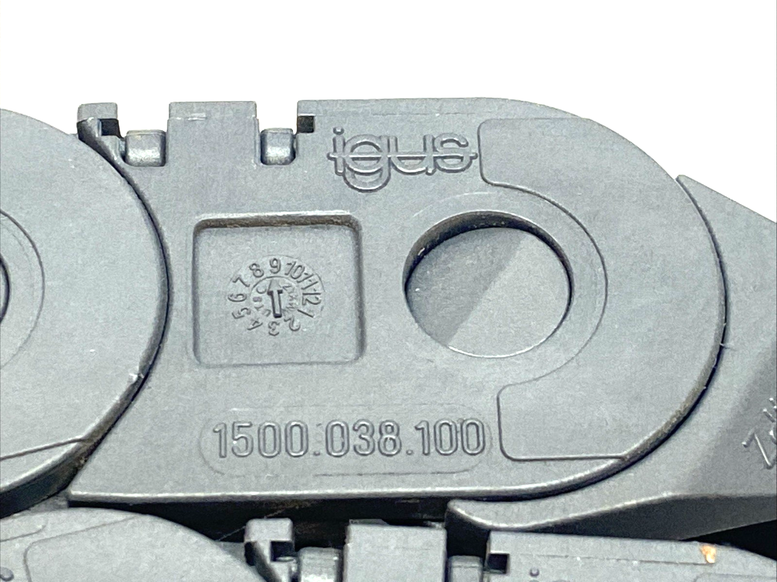 Igus 1500.038.100 E-Chain Cable Carrier 24 Links 33-1/2" Long - Maverick Industrial Sales