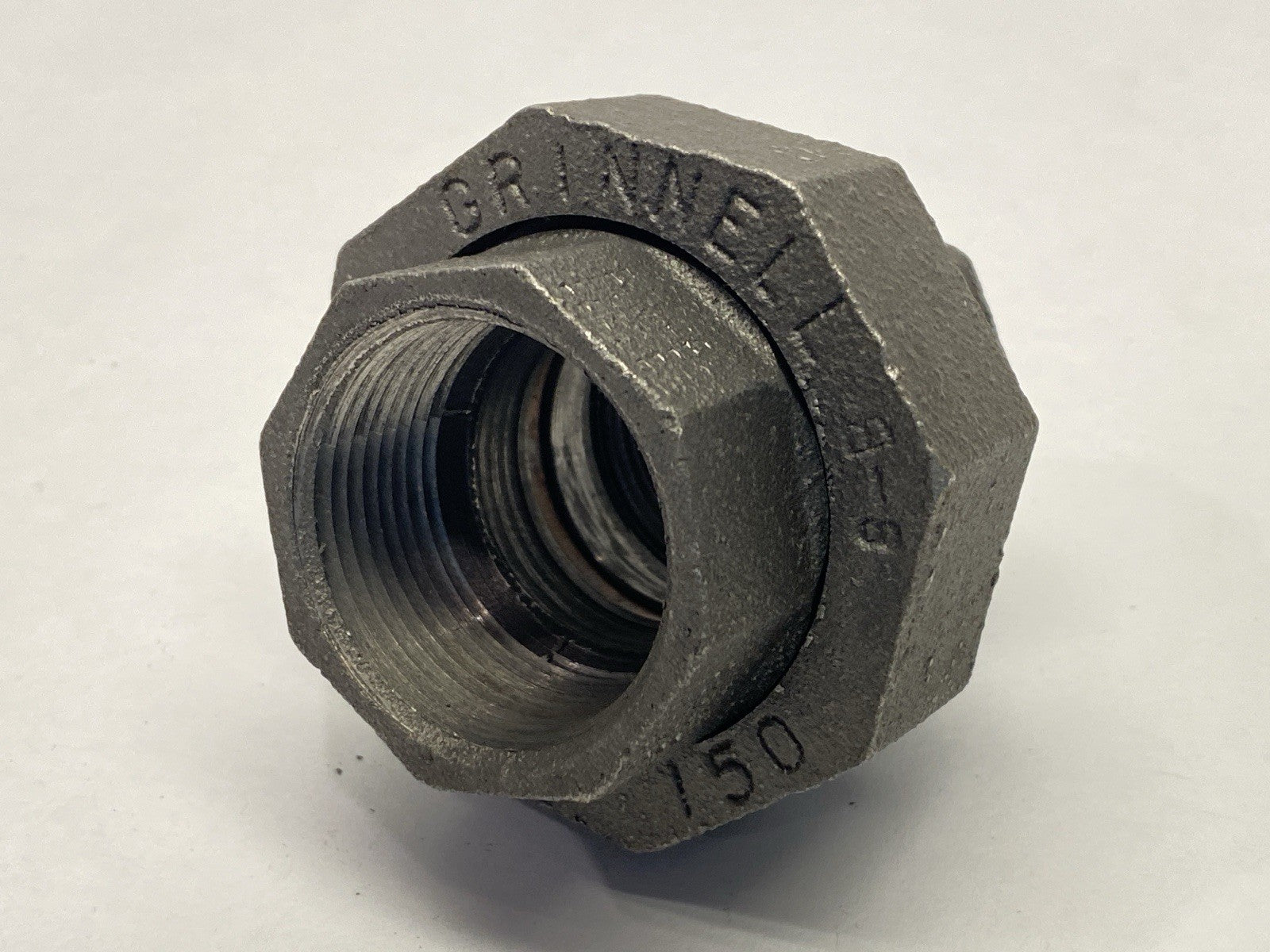 Grinnell 1-1/4" Union Fitting Malleable Iron Class 150 - Maverick Industrial Sales