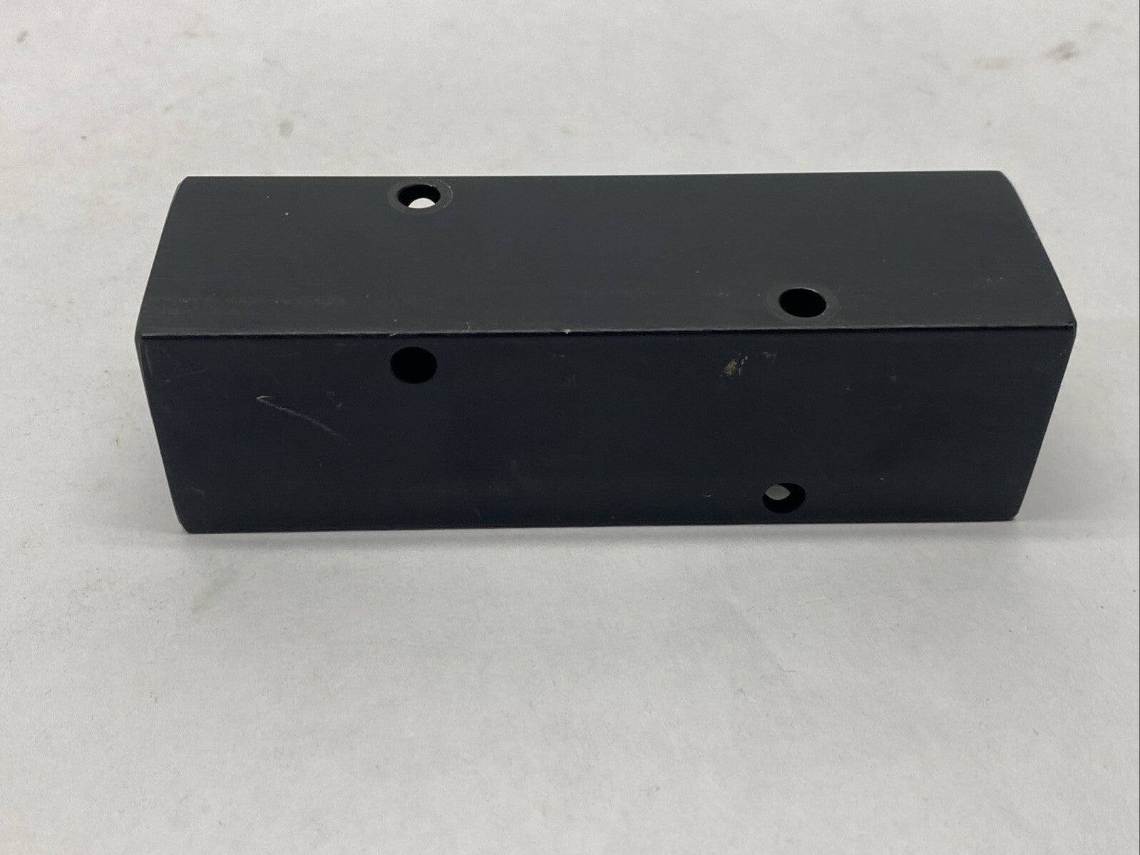Polyconn PCM20-125-04B Pneumatic Manifold 4x 1/8" NPT Out 3/8" NPT In - Maverick Industrial Sales
