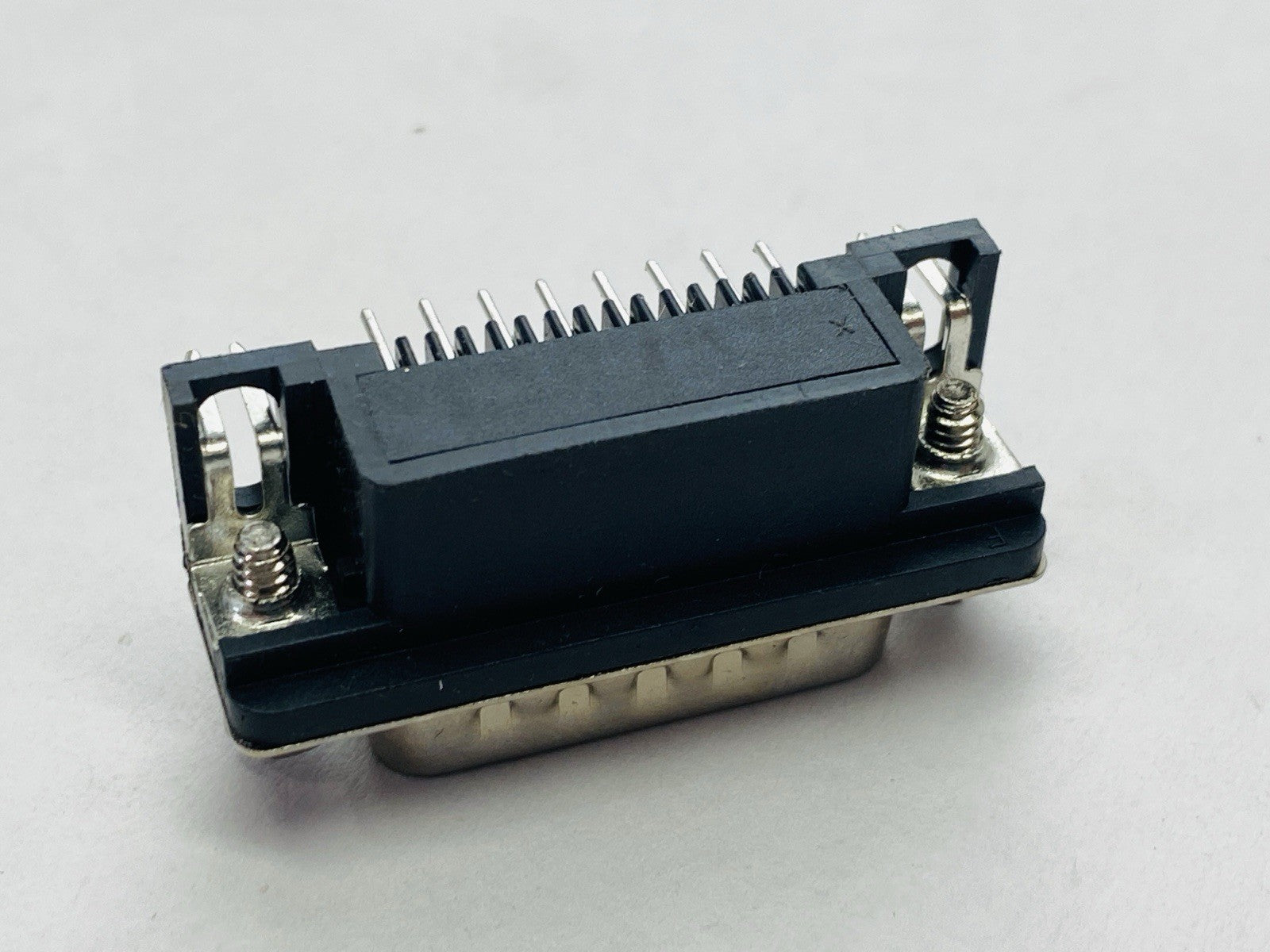 Connectors Pro 12-R15M-10PK DR15 Male PCB Connector Right Angle PACK OF 10 - Maverick Industrial Sales