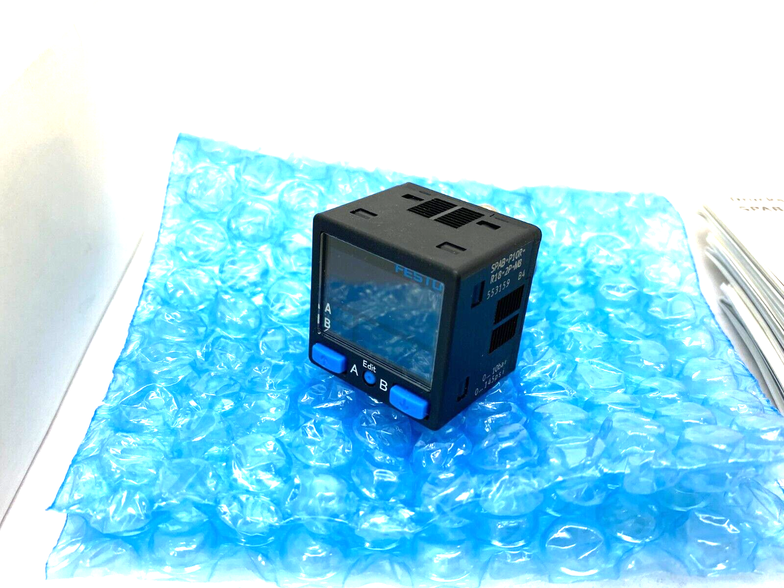 Festo SPAB-P10R-R18-2P-M8 Digital Pressure Sensor 553159 - Maverick Industrial Sales