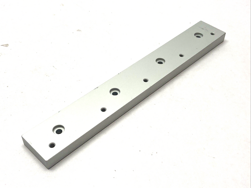 DJ4-014 Linear Mounting Bracket - Maverick Industrial Sales