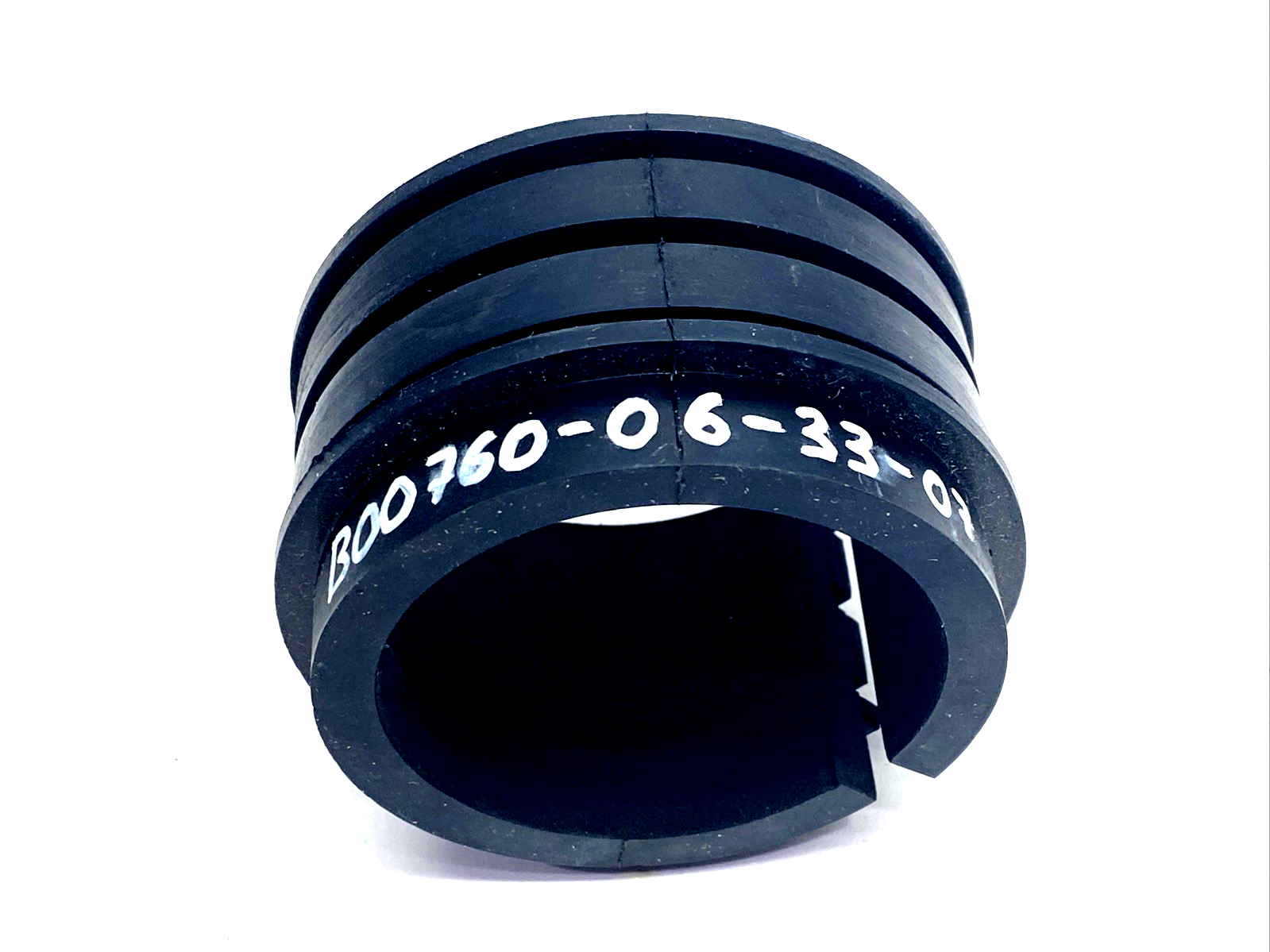 Leoni B00760-06-33-07 Strain Relief Cable Grommet/Protector - Maverick Industrial Sales