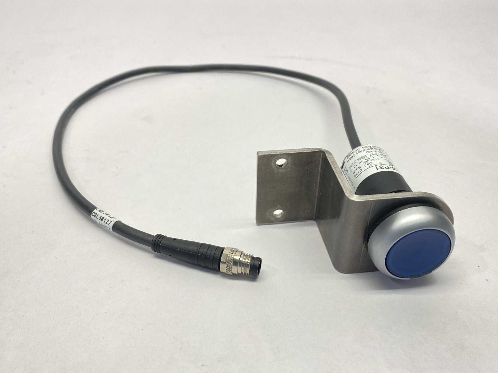 C22-DL-B-K10-24-P31 | Eaton Compact 22.5mm Pushbutton Blue Male M8 4-Pin - Used - Maverick Industrial Sales