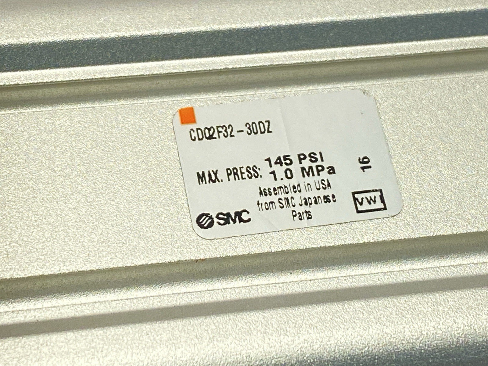 CDQ2F32-30DZ | SMC Pneumatic Cylinder 32mm Bore 30mm Stroke - New Other - Maverick Industrial Sales