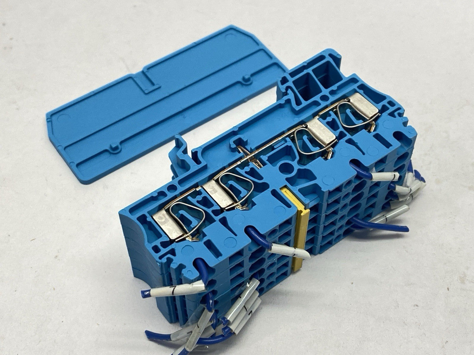 ZDU 2,5/4AN BL | Weidmuller Feed-Through Terminal Block Blue 1608580000 LOT OF 6 - Used - Maverick Industrial Sales