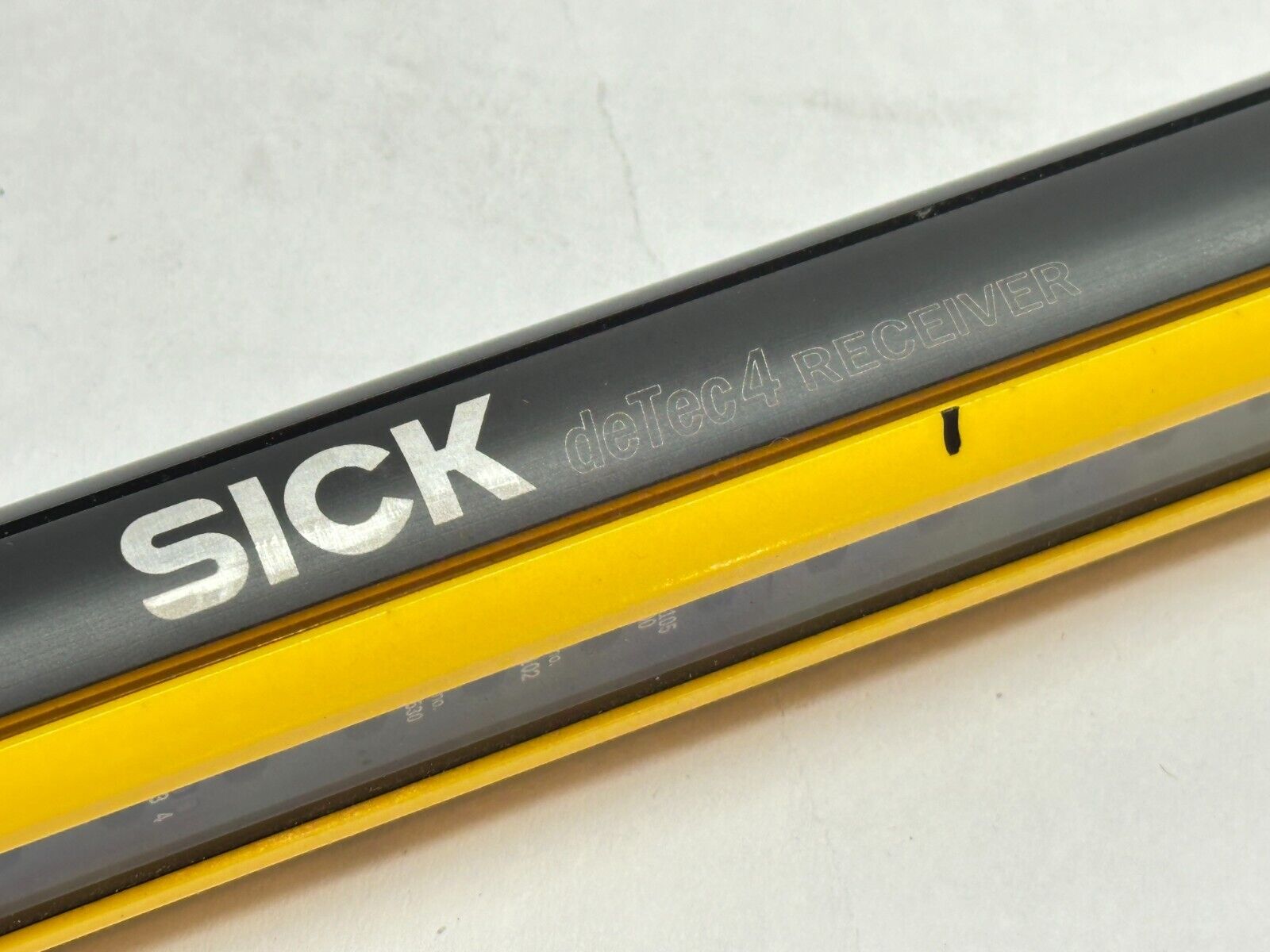 Sick C4P-EA10511C00 deTec4 Safety Light Curtain Receiver 24VDC 1220102 - Maverick Industrial Sales
