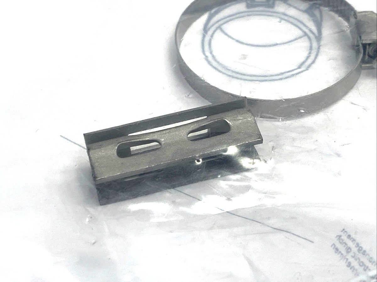 ifm E11977 Fixing Strap For Smooth Body Cylinder FIXING STRAP CLEAN-LINE CYL 2PK - Maverick Industrial Sales