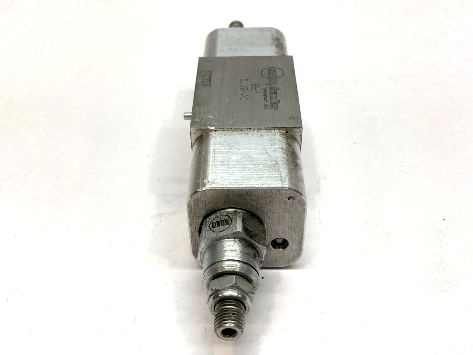 EBY-0LN9-AC | Sun Hydraulics ISO 03 Hydraulic Manifold - Used - Maverick Industrial Sales