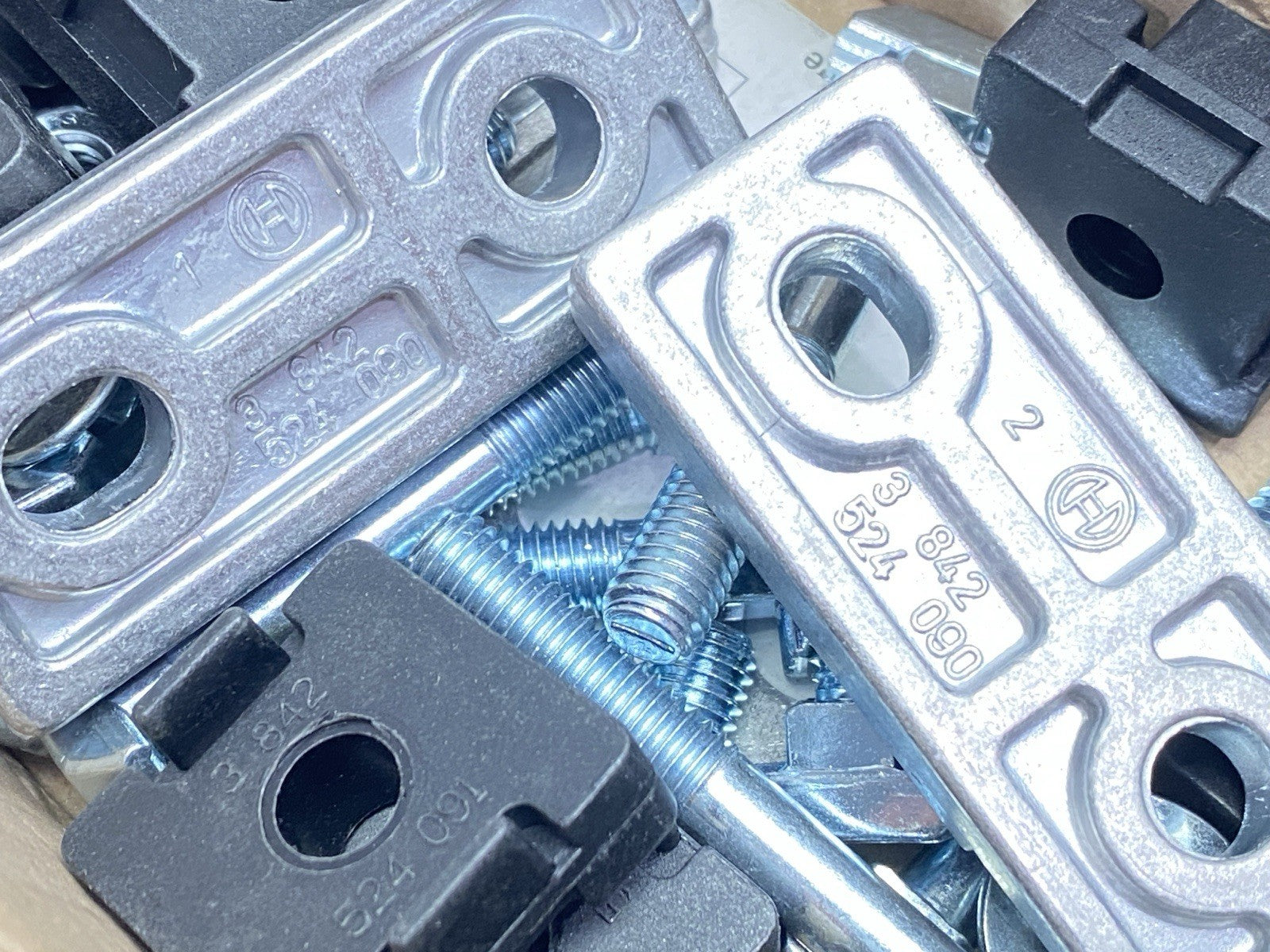 3842525110 | Bosch Rexroth Connecting Kit BS 2/SE - New – Open box - Maverick Industrial Sales