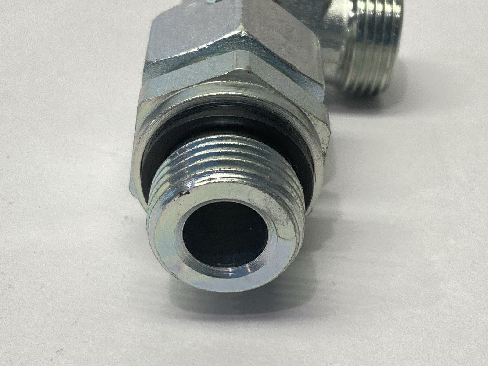 Parker EW10ZLREDCF Ermeto DIN Swivel Adjustable 90 Degree Elbow 10mm - Maverick Industrial Sales