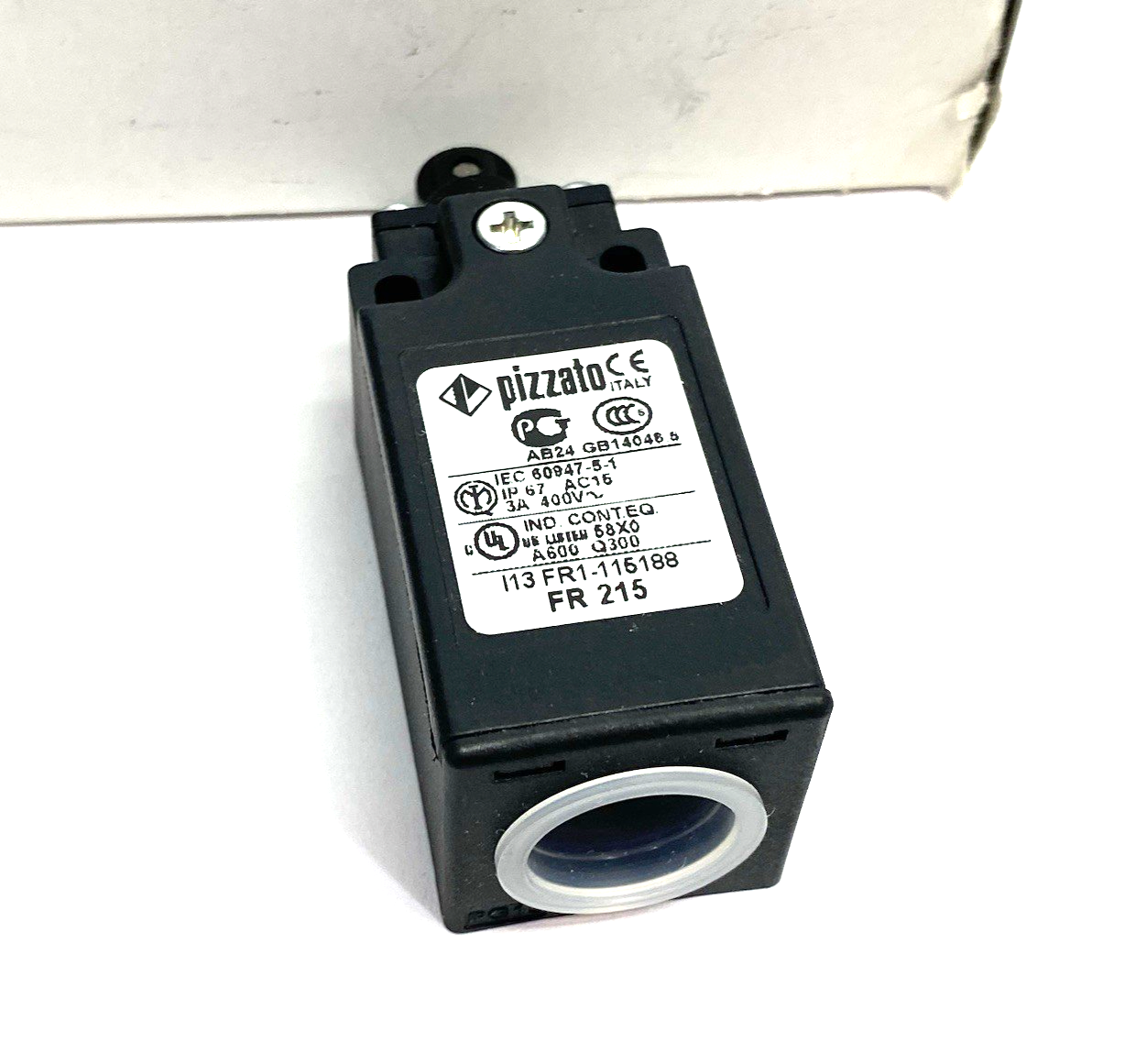 FR 215 | Pizzato Position Switch with Roller Piston Plunger 1NO-1NC Snap Action - New – Open box - Maverick Industrial Sales