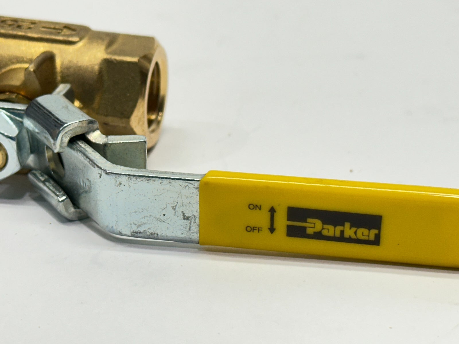 VVP500P-6 | Parker Industrial Brass Ball Valve 2-Position 3/8" NPT - Used - Maverick Industrial Sales