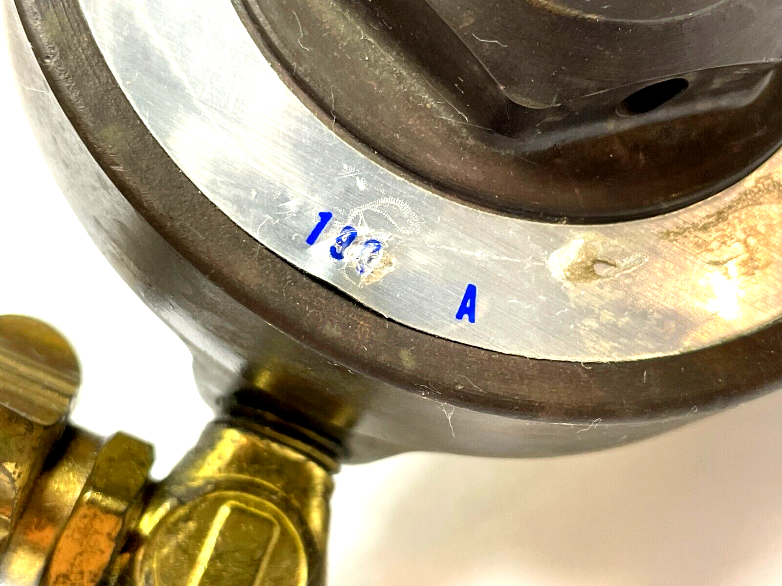 Hewlett Packard 190 A Multi-Stage Gas Cylinder Regulator - Maverick Industrial Sales