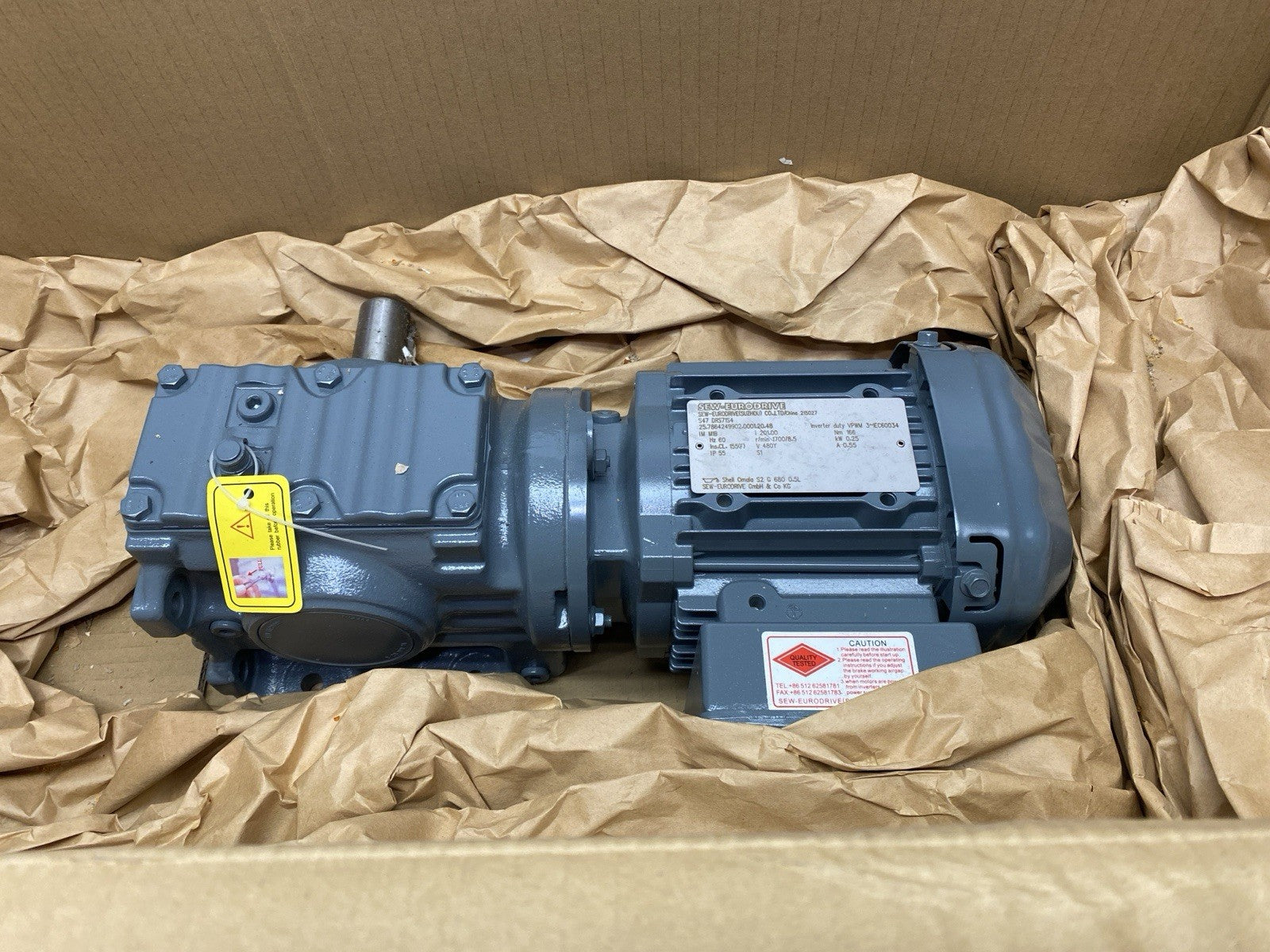SEW-EURODRIVE 25.7864249902.0001.20.48 Servo Motor S47 DRS71S4 - Maverick Industrial Sales