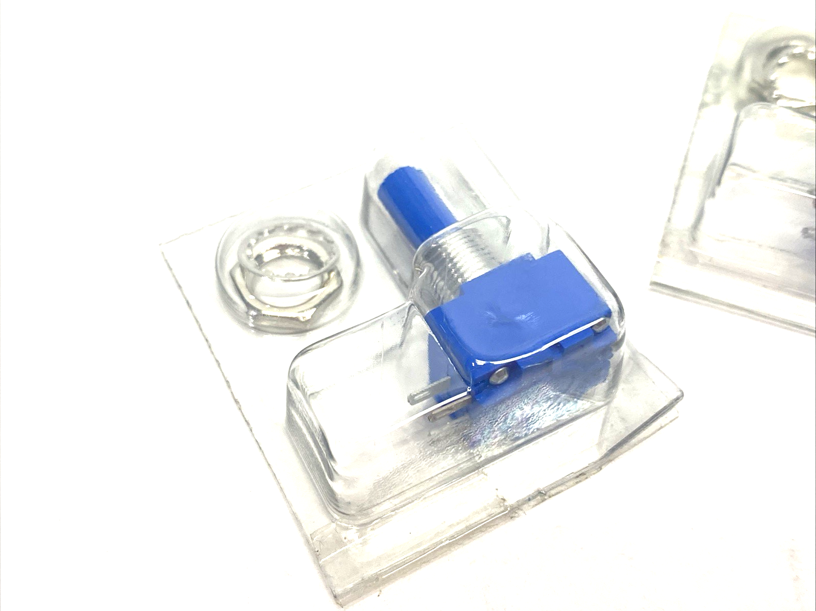 95A1DB28A13L | Bourns Potentiometer 5k Ohm 1 Gang Linear Panel Mount LOT OF 2 - New – Open box - Maverick Industrial Sales