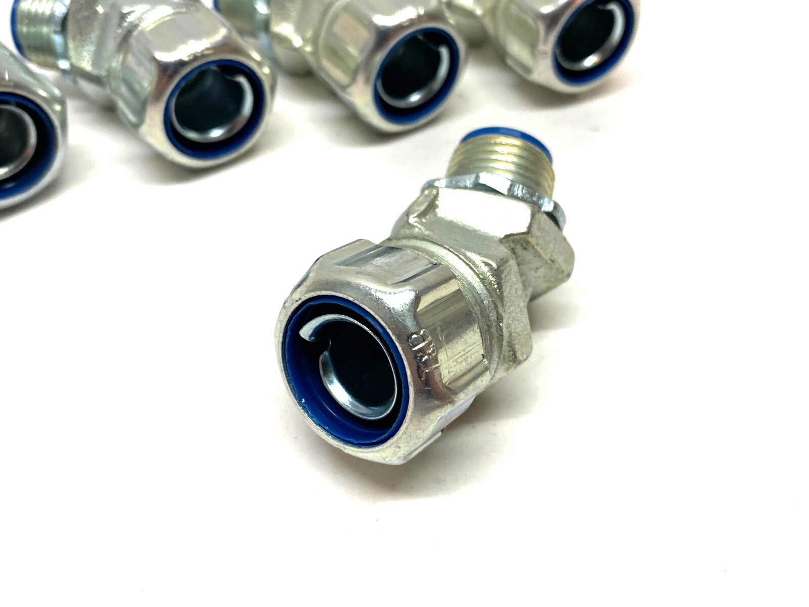 Thomas & Betts 5342 Liquidtight 45-Deg Metal Conduit Connector 1/2" LOT OF 5 - Maverick Industrial Sales