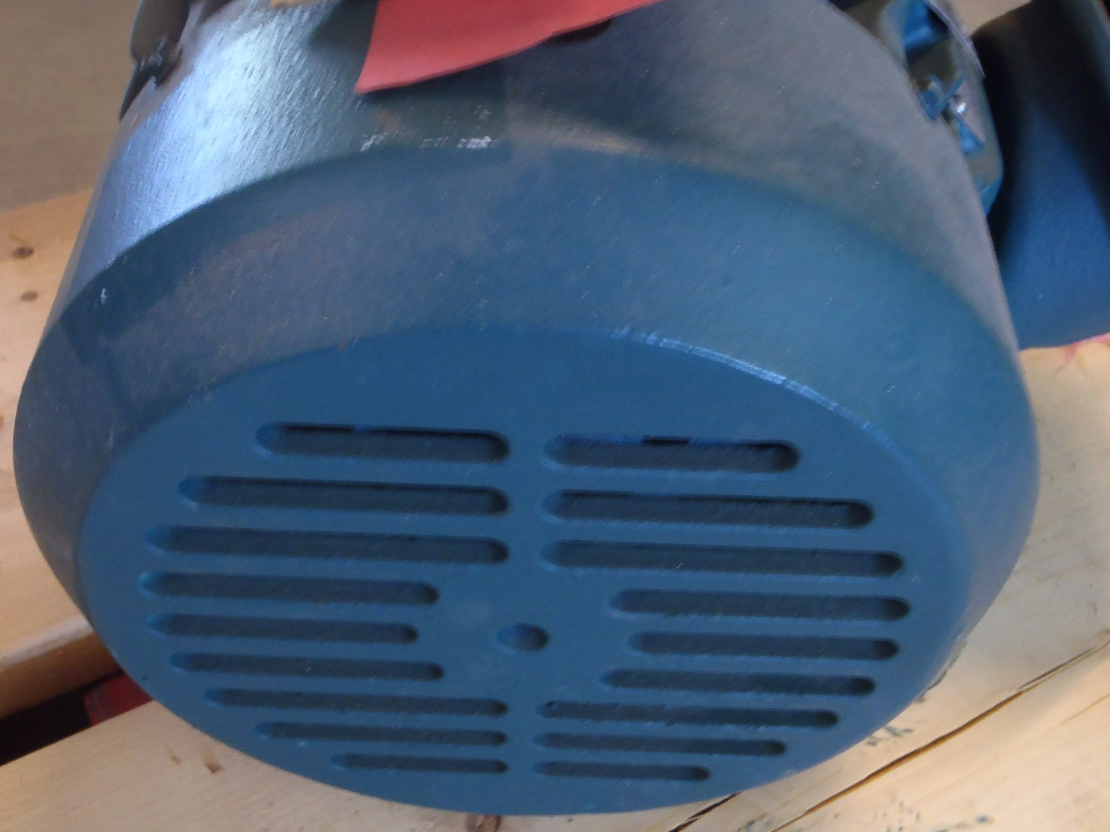 Reliance 1251276-002 Electric Motor .75HP 1180RPM 575V 1.2A 3PH 1-1/8" Shaft - Maverick Industrial Sales