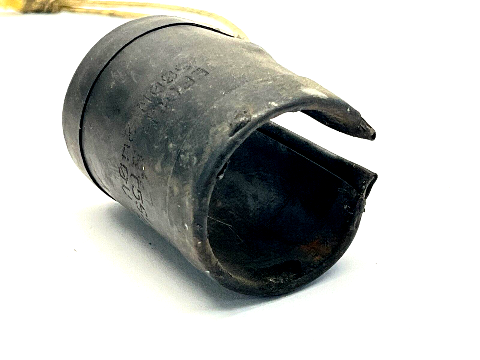 Epoch B15SL252X Band Heater 1-1/2" I.D 2-1/2 Wide 240V 500W 11" Cables - Maverick Industrial Sales