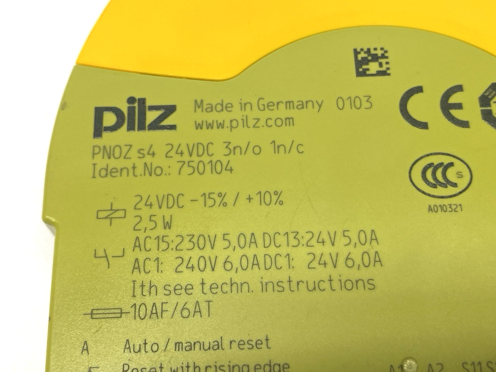 PNOZ s4 24VDC 3n/o 1n/c | Pilz Safety Relay 750104 NO TERMINALS & NO COVER - Used - Maverick Industrial Sales