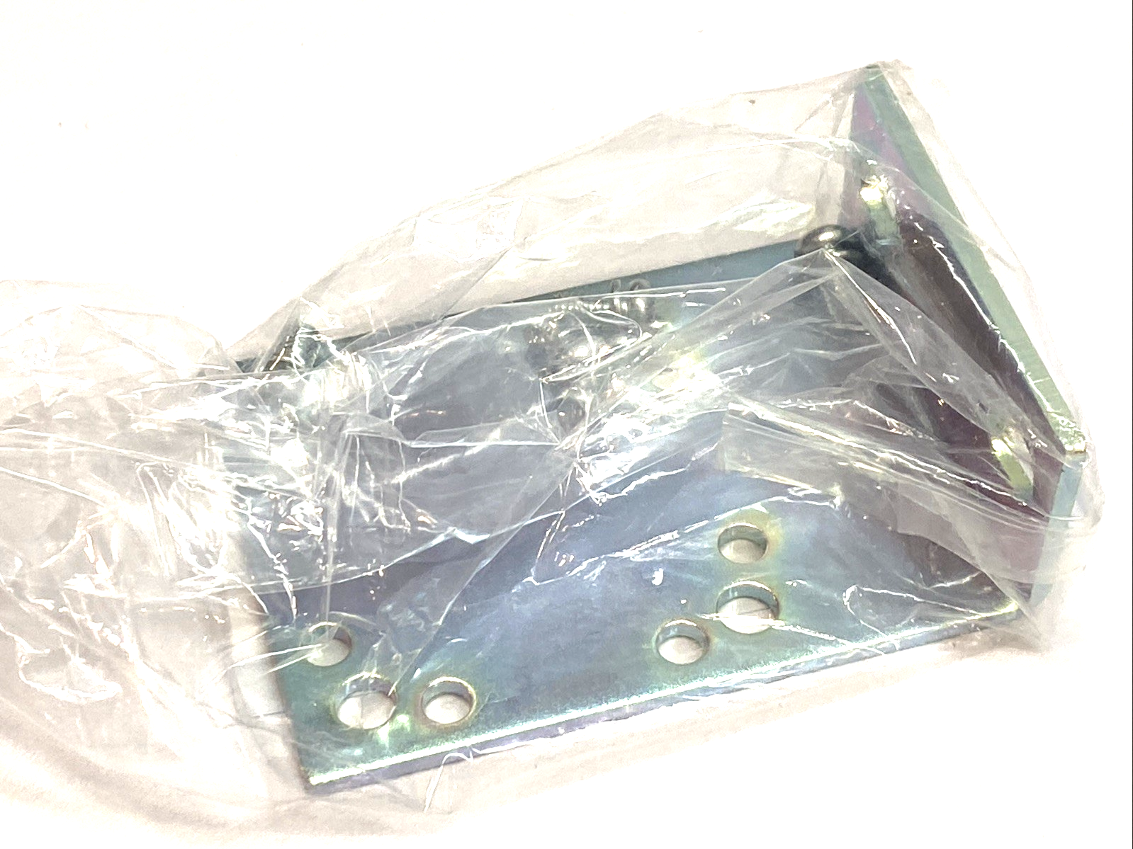 P398010-601 | SMC L-Bracket LOT OF 2 - New - Maverick Industrial Sales