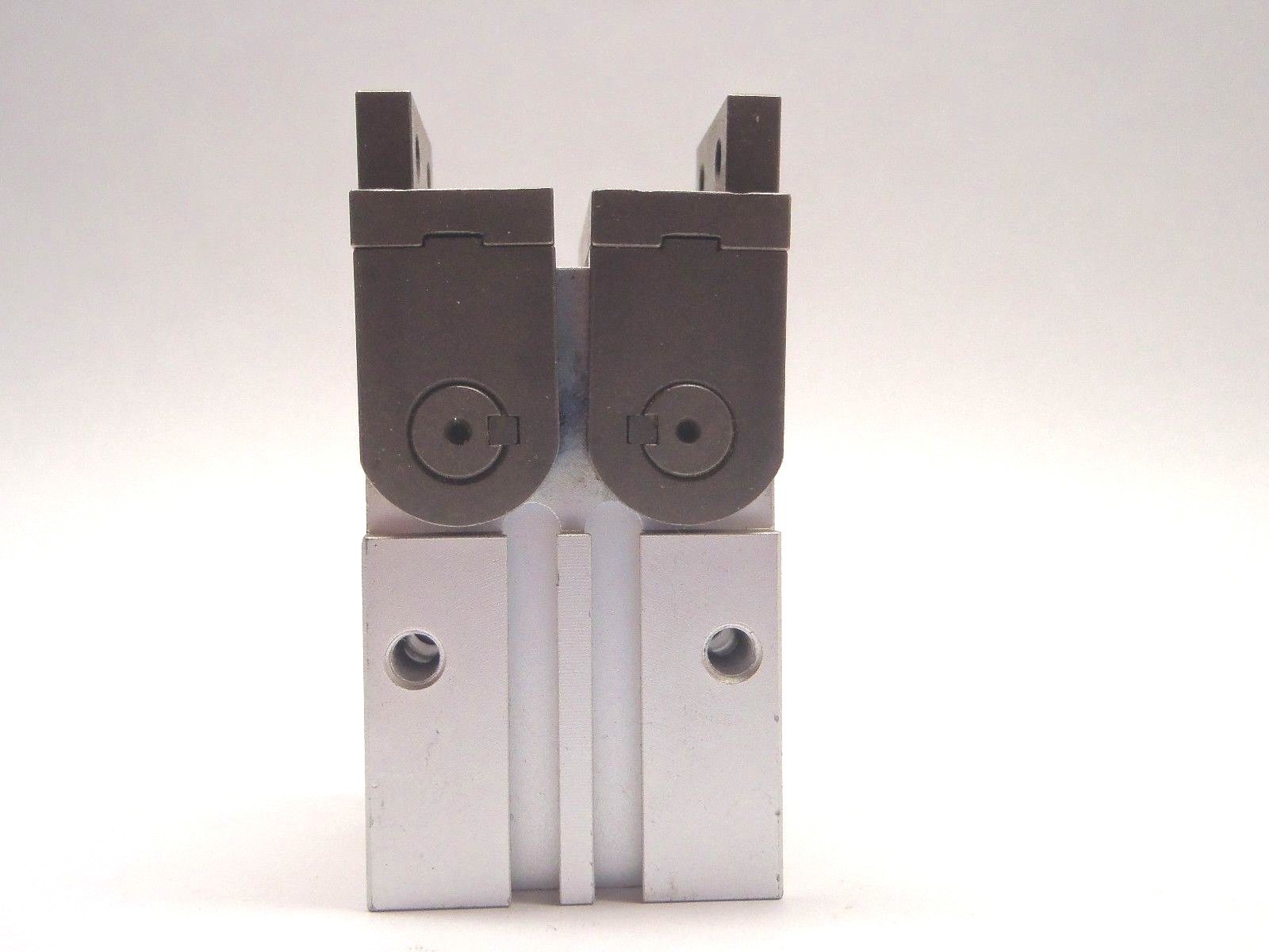 MHW2-25D1 | SMC Angular Gripper Finger - Used - Maverick Industrial Sales