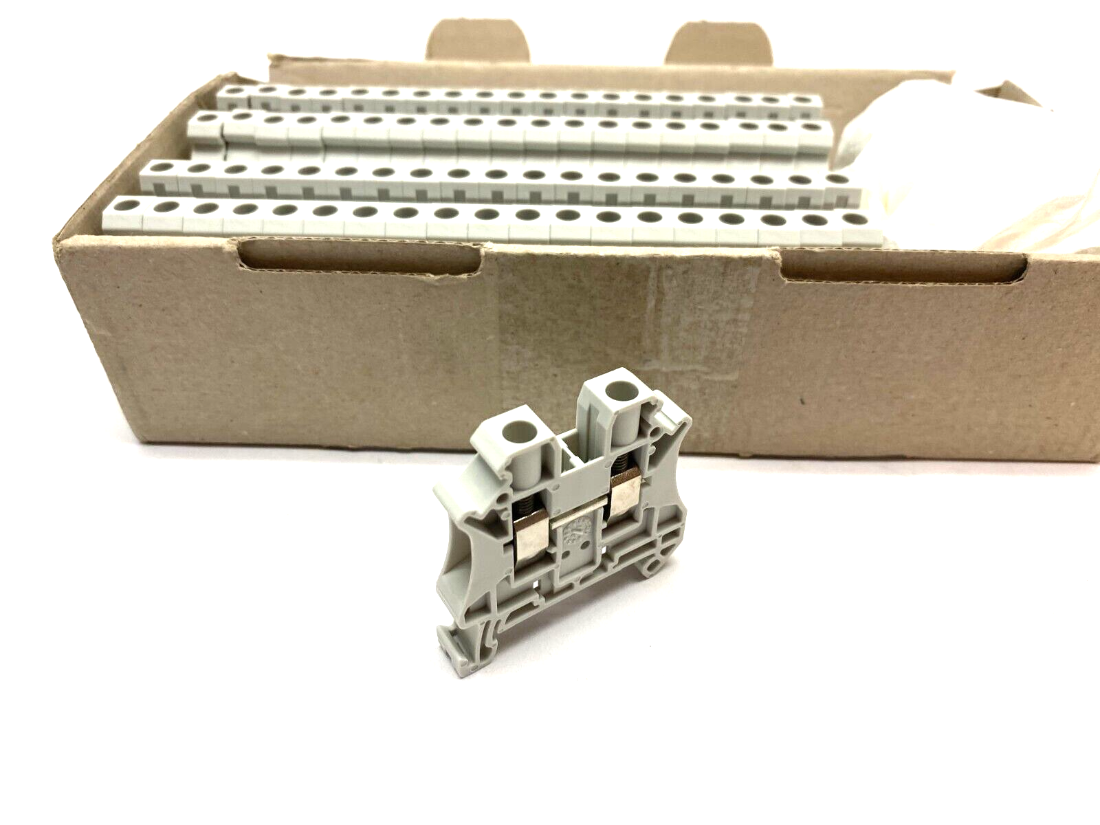 Siemens 8WH1000-0AH00 Feed-Through Terminal Block Gray 6mm BOX OF 43 - Maverick Industrial Sales