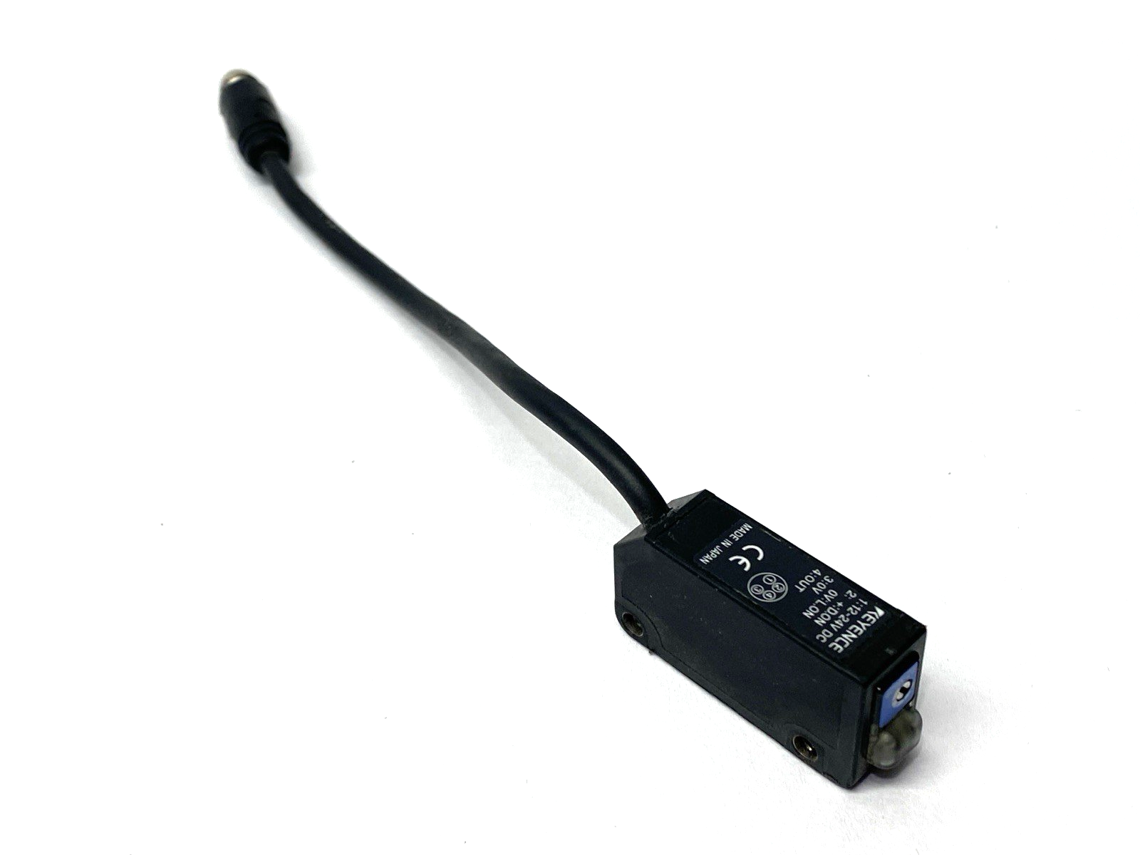 Keyence PZ-M62P Built-In Amplifier Photoelectric Sensor Square Retro-Reflective - Maverick Industrial Sales