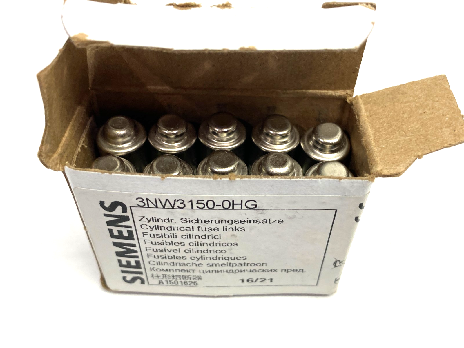 3NW3150-0HG | Siemens SENTRON Cylindrical Fuse, Slow Blow, 15A, BOX OF 10- New – Open box - Maverick Industrial Sales