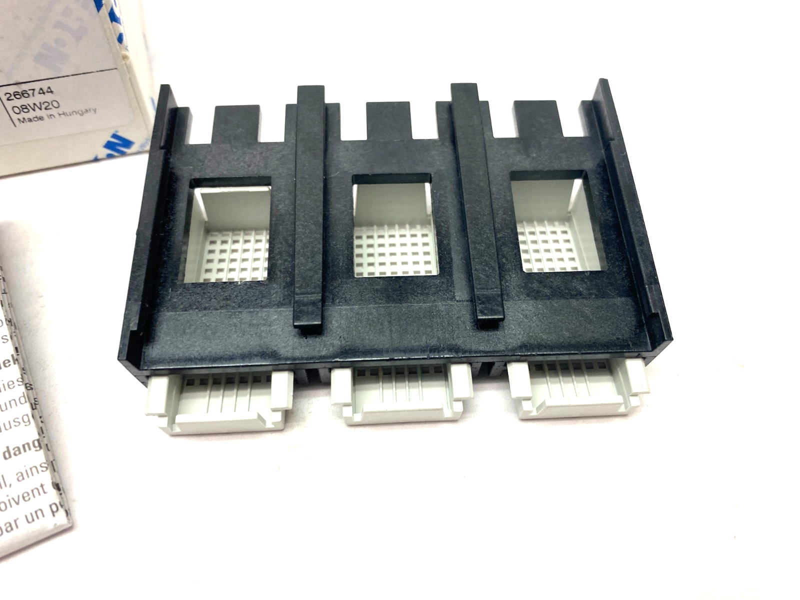 Eaton NZM1-XIPK Finger Protection/Contact Barrier Kit for Circuit Breakers 3-Pol - Maverick Industrial Sales