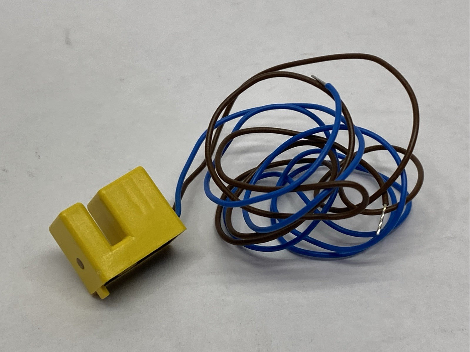 Turck Si3.5-K10-Y1 Inductive Sensor Slot-Type 2-Wire 10090 - New – Open box - Maverick Industrial Sales