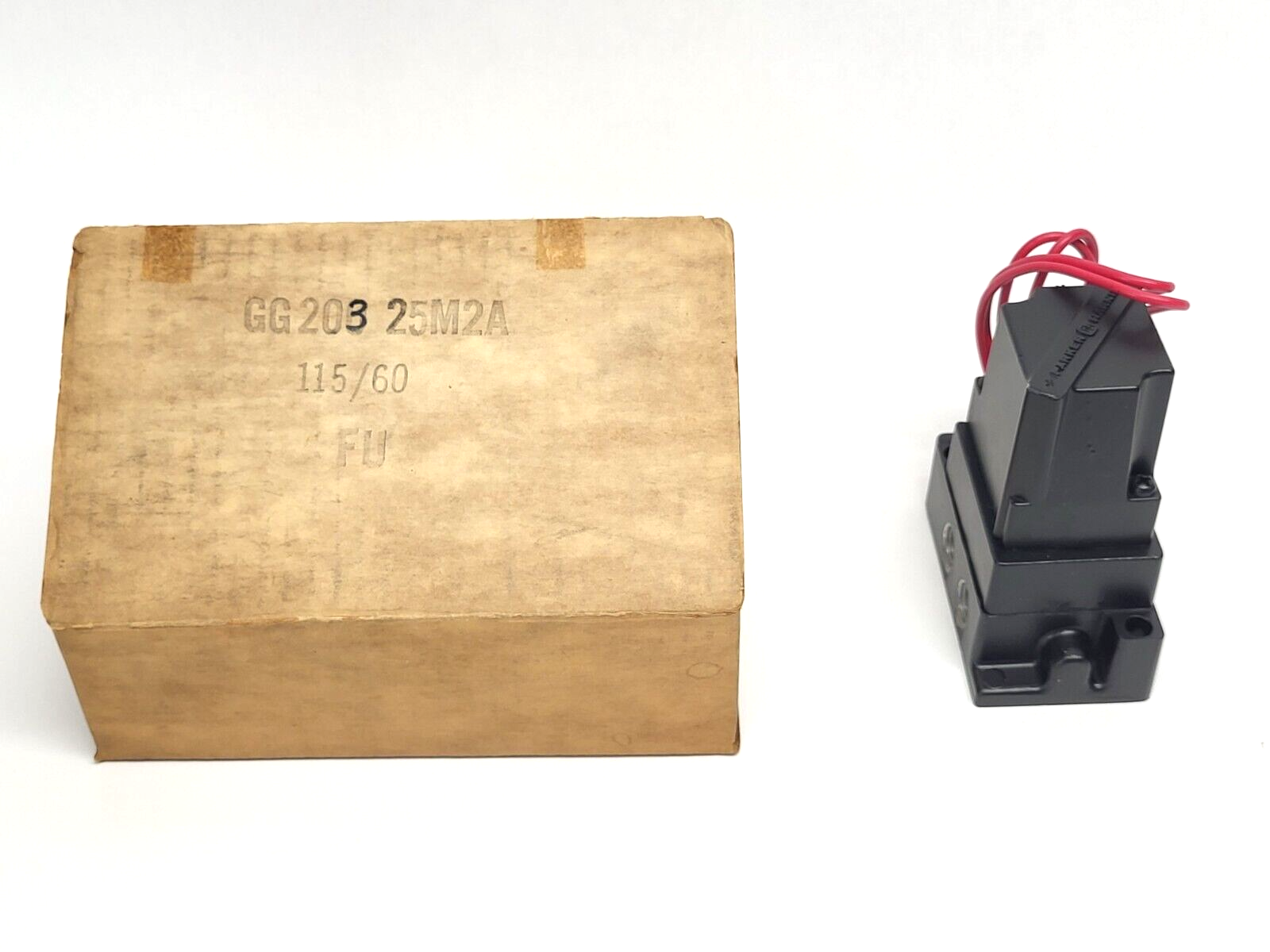 Parker Hannifin GG-200-25-M2A-FU 4-Way 2-Position Solenoid Valve 1/4" NPT 4-Port - Maverick Industrial Sales