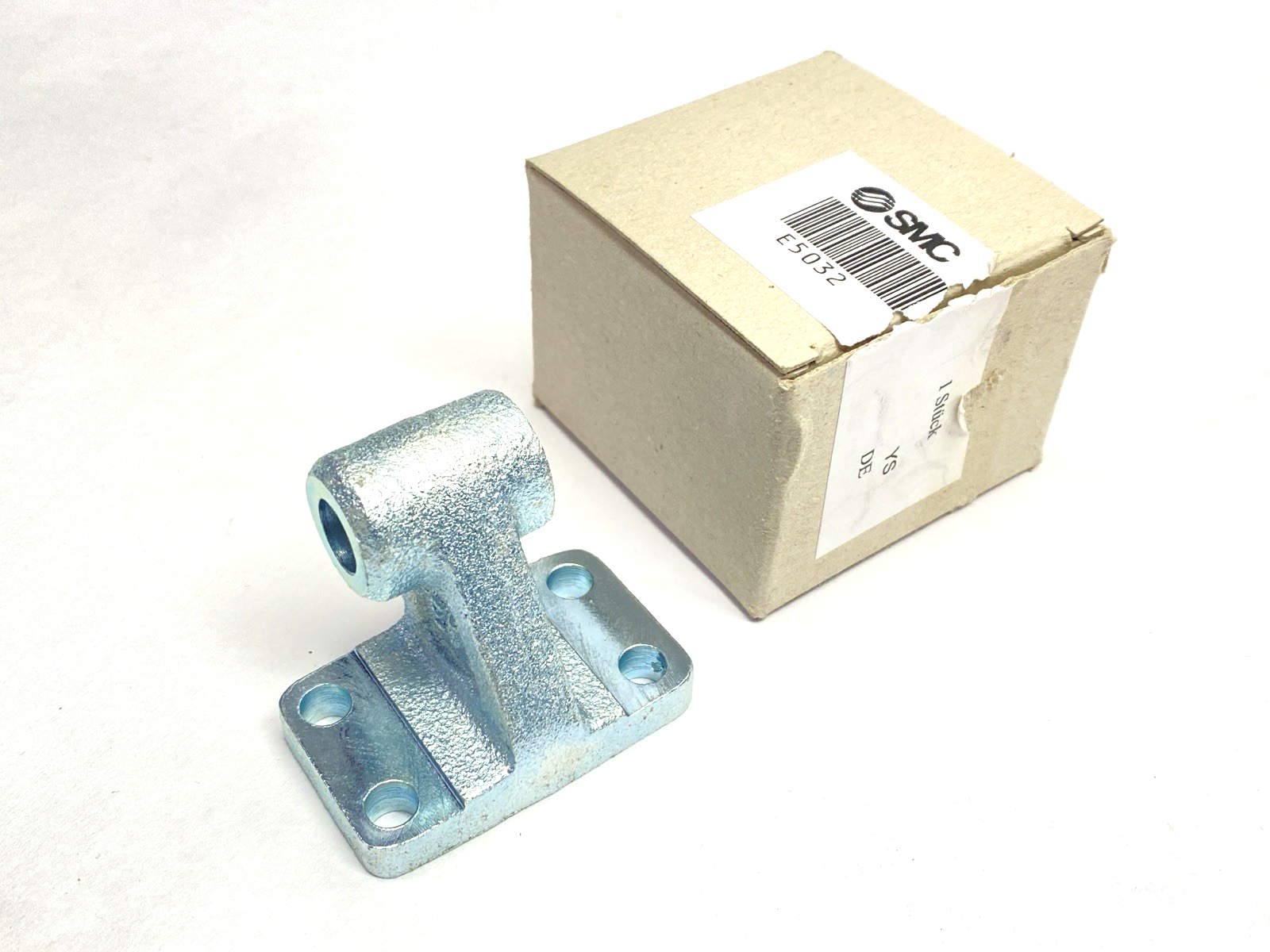 E5032 | SMC Counter Pivot - New Other - Maverick Industrial Sales