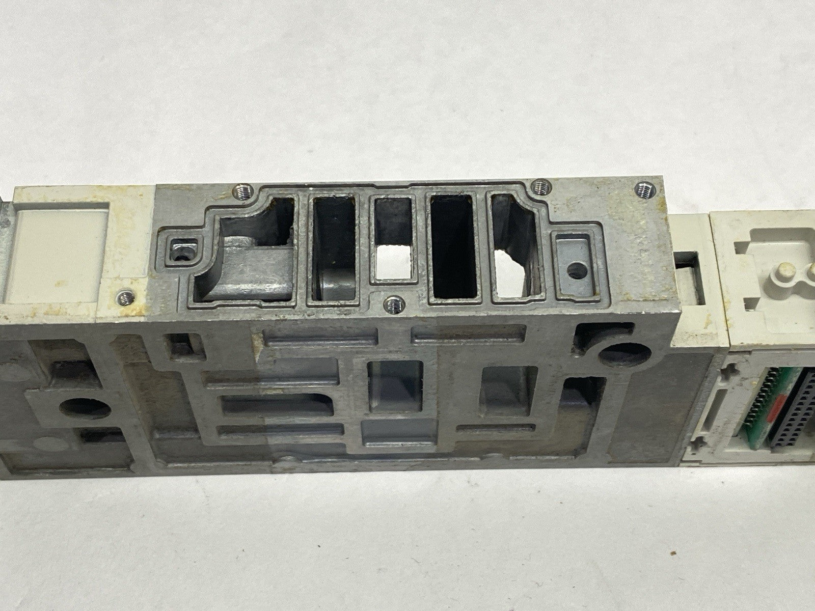 SMC VQ4000 Pneumatic Manifold Base Unit - Maverick Industrial Sales