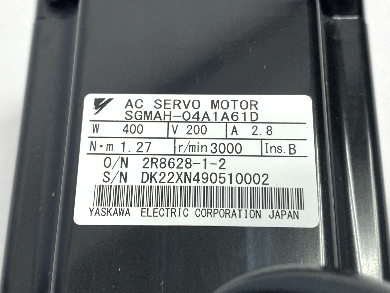 Yaskawa SGMAH-04A1A61D AC Servo Motor 1.27Nm 3000rpm 400W 200V 2.8A - Maverick Industrial Sales