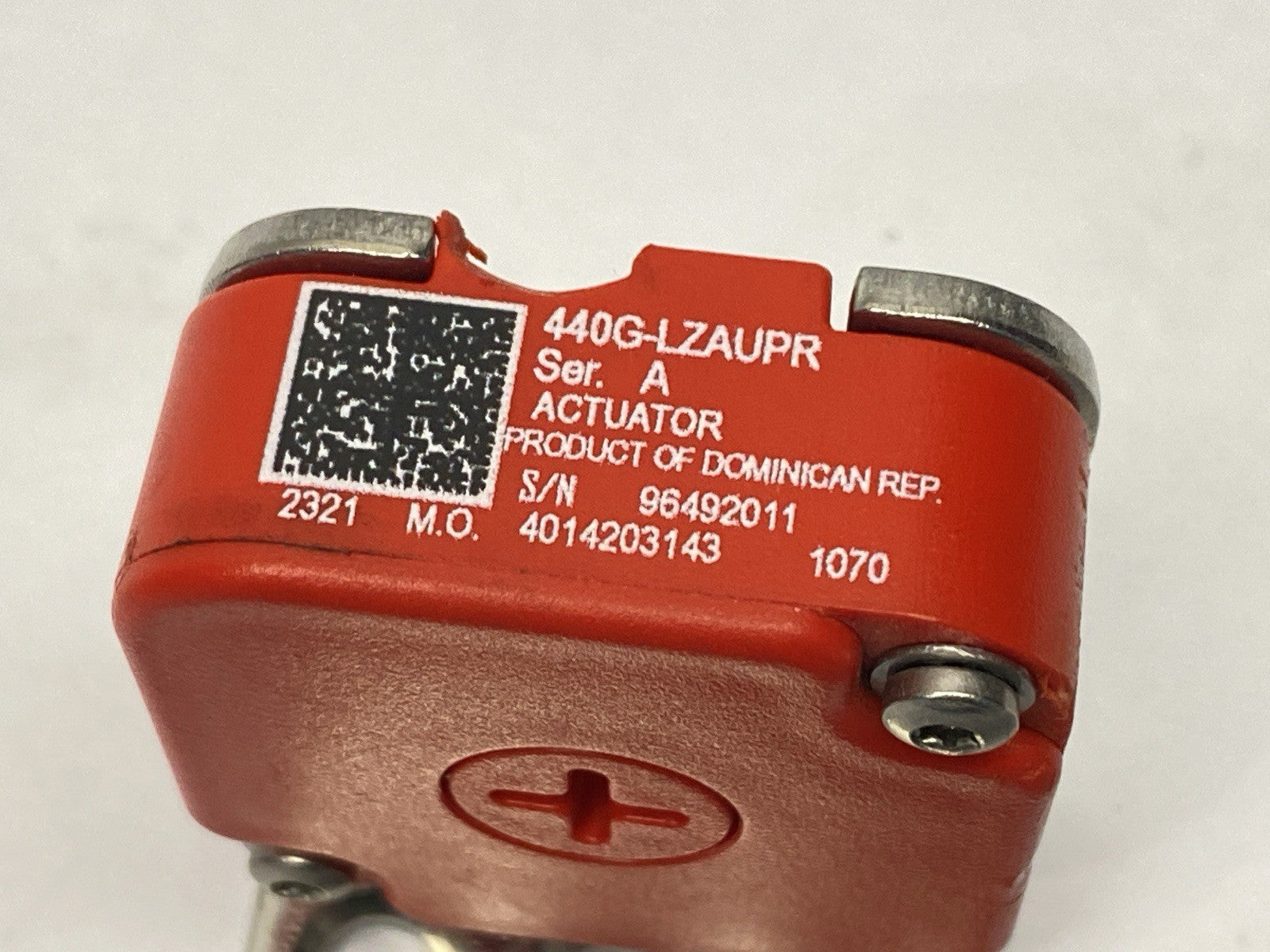 440G-LZS21UPRH | Allen Bradley Ser A GuardMaster Interlock Switch w/440G-LZAUPR - Used - Maverick Industrial Sales