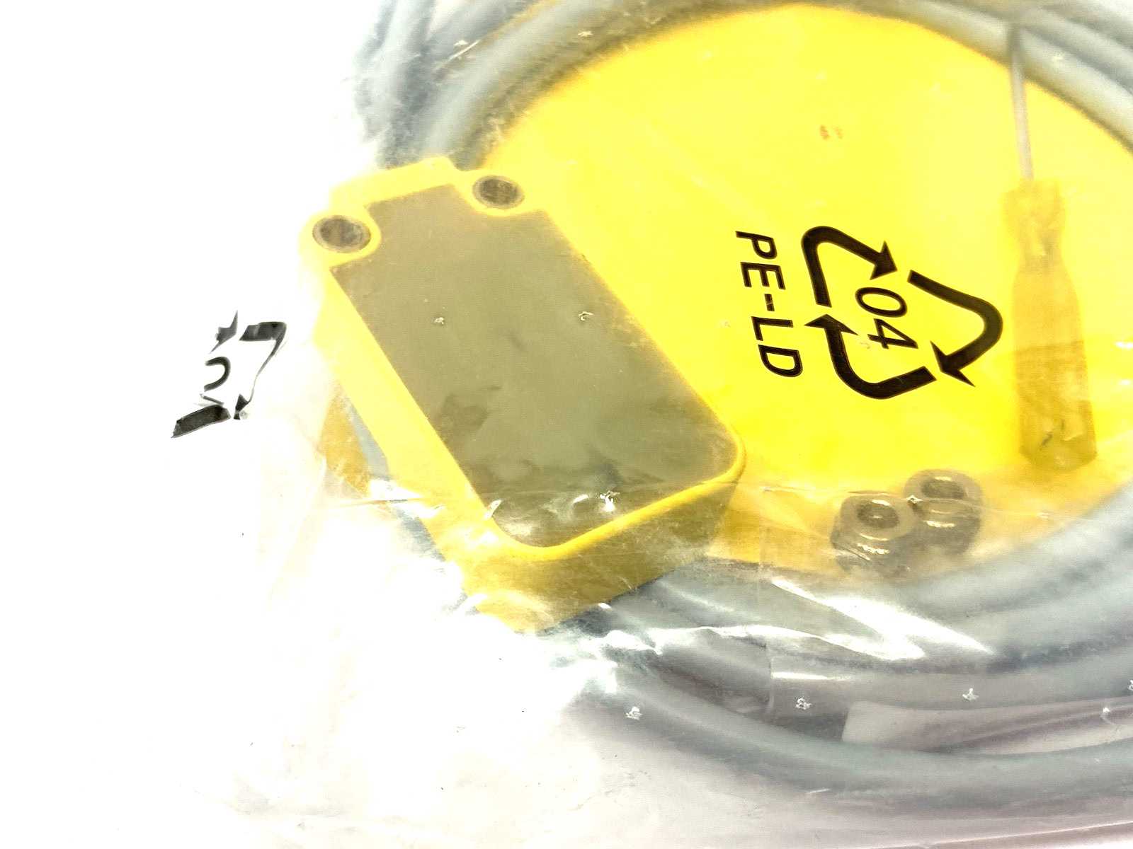 BC10-Q14-AP4X2 | Turck Rectangular Capacitive Sensor NO contact PNP output 2530001 - New - Maverick Industrial Sales