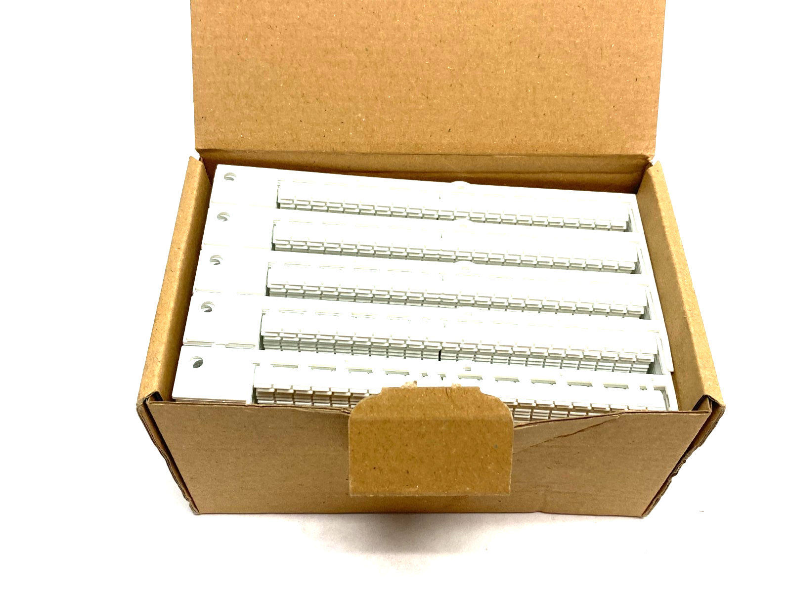 86401232 | Murrplastik Terminal Block Label White KPX 5/5-5 ZS BOX OF 4180 - New – Open box - Maverick Industrial Sales