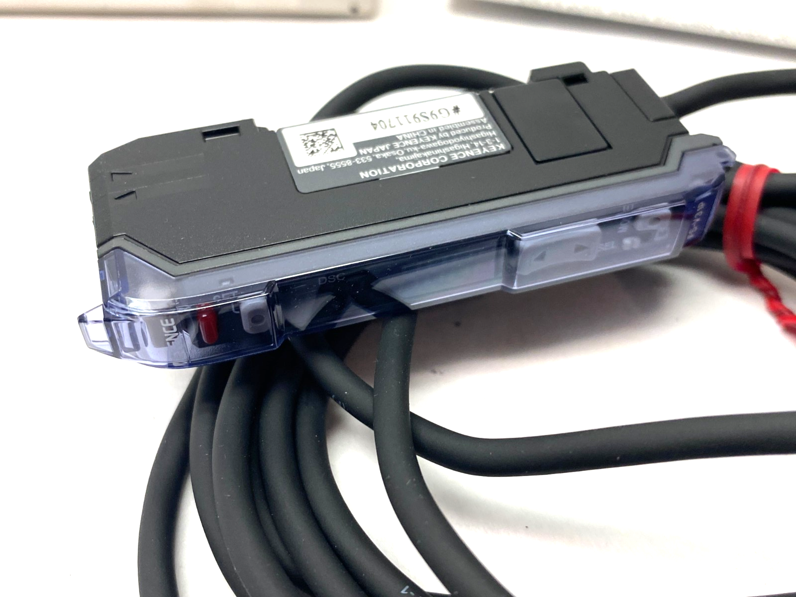 Keyence FS-V31P Digital Fiber Amplifier Main Unit, Cable Type, PNP - Maverick Industrial Sales