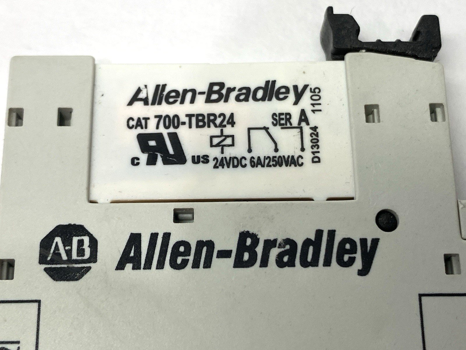 700-HLT1U24 | Allen Bradley Ser. A Terminal Block Relay w/ 700-TBR24 Ser. A Relay - Used - Maverick Industrial Sales