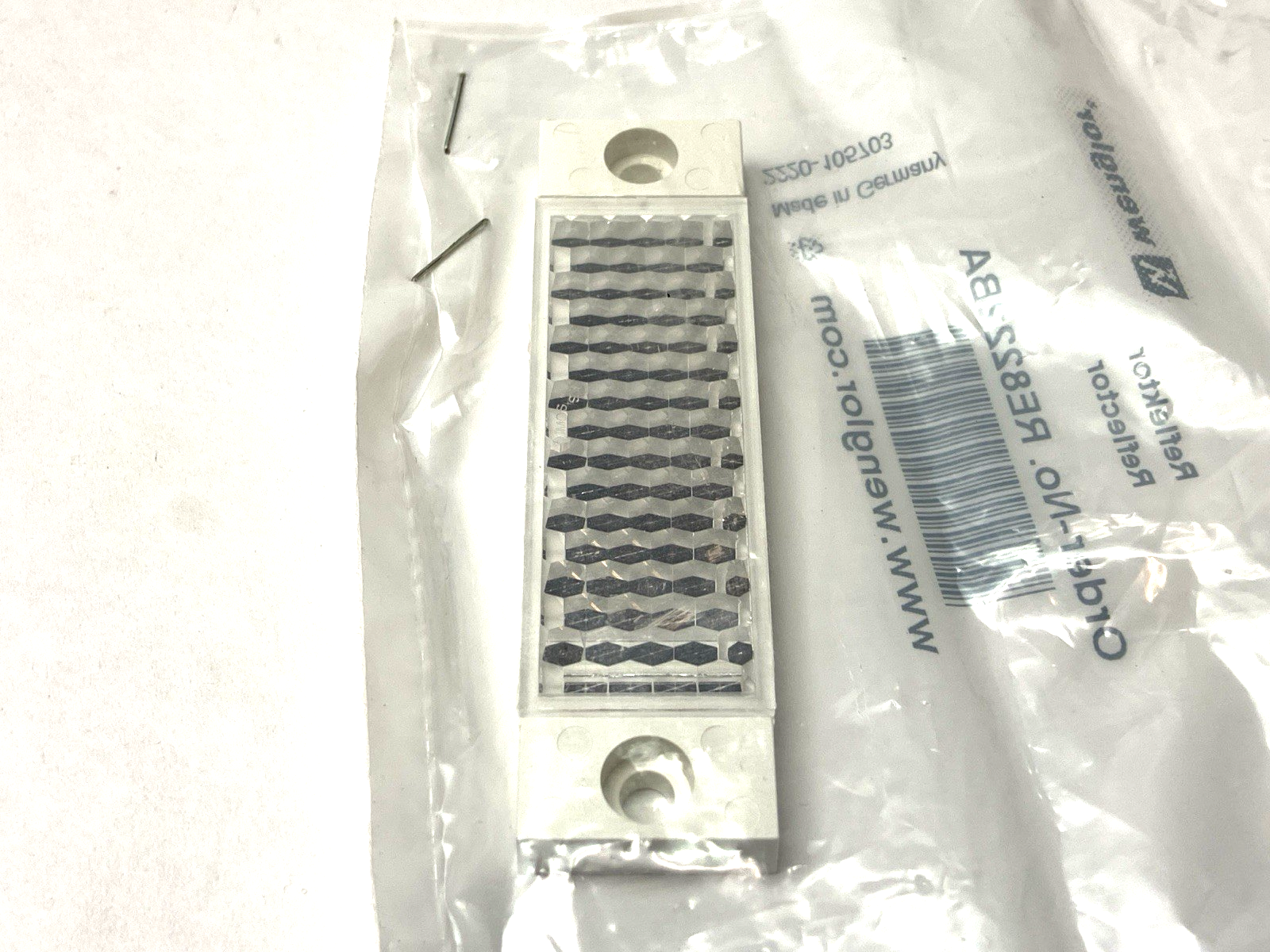 Wenglor RE8222BA Reflector - Maverick Industrial Sales