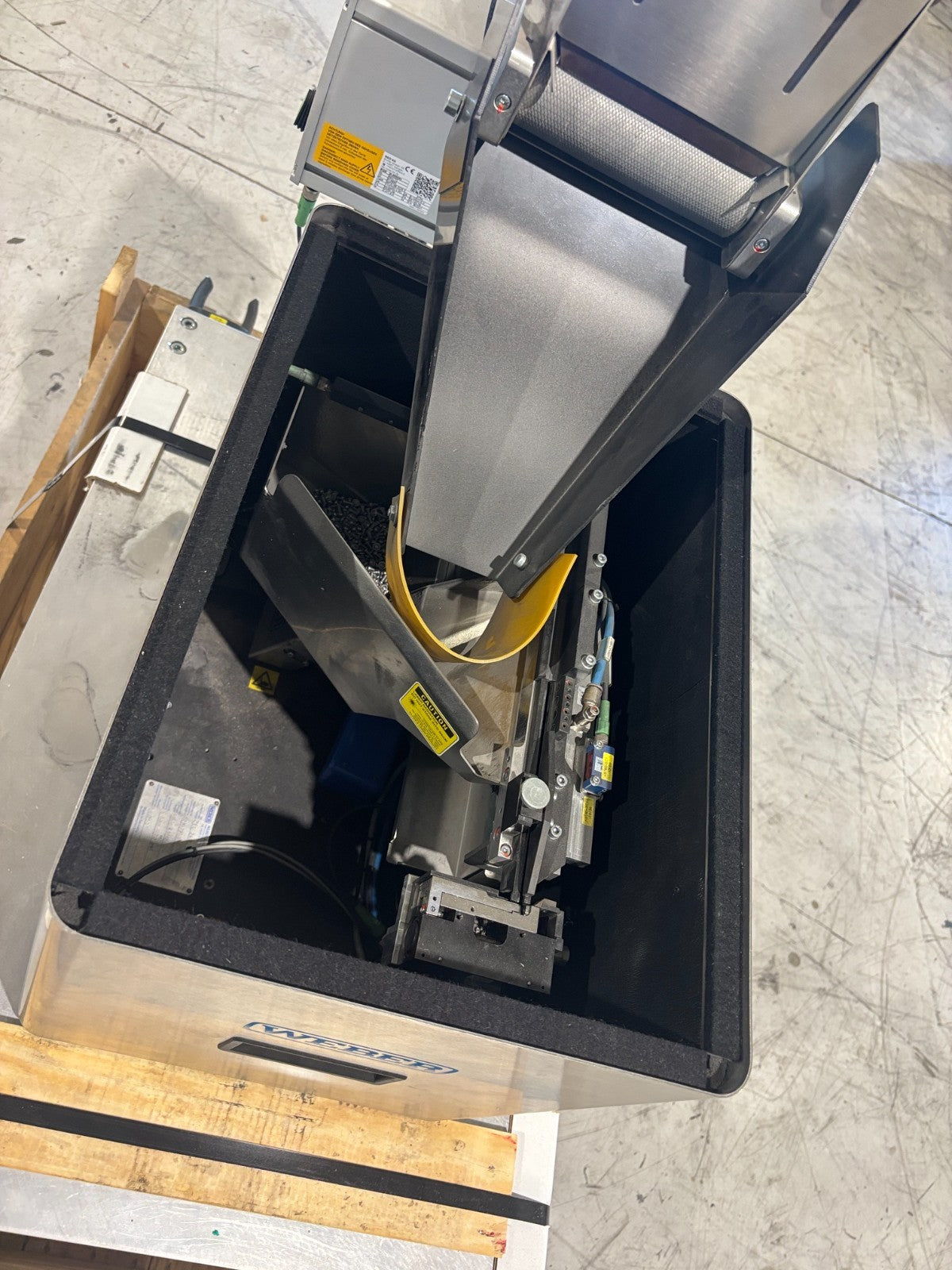 Weber ZEL240 Vibratory Screw Feeder System MFS168 SOR 3, C30S Controller - Maverick Industrial Sales
