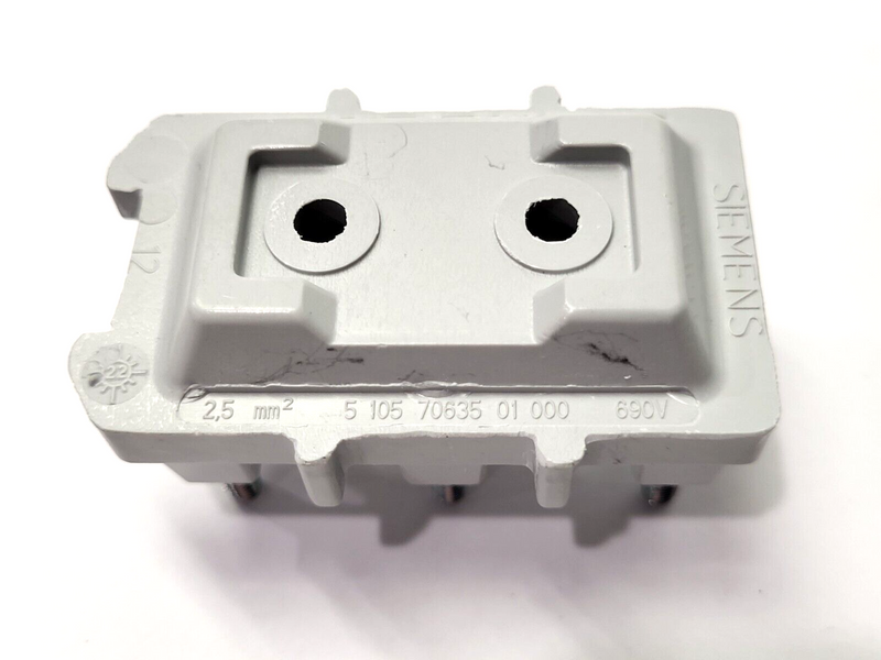 Siemens 5105 70635 01 000 Connector - Maverick Industrial Sales